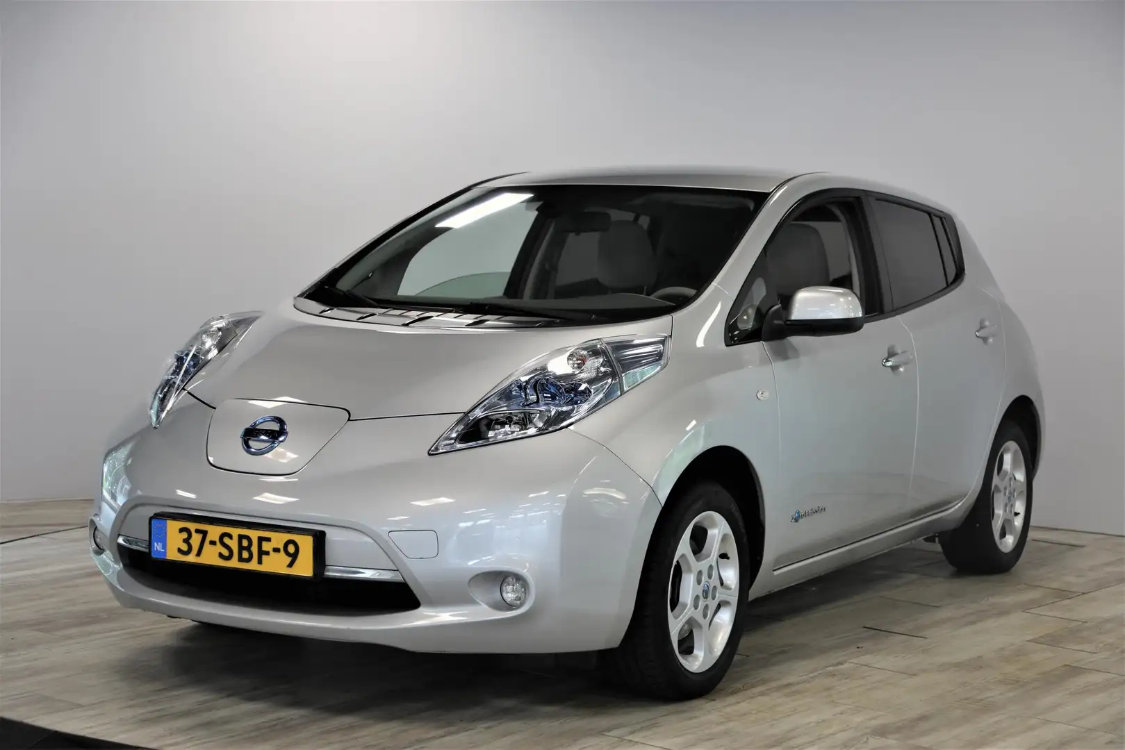 Nissan Leaf Base 24 kWh | Camera | Navi | Cruise | SUBSIDIE Grey - 1
