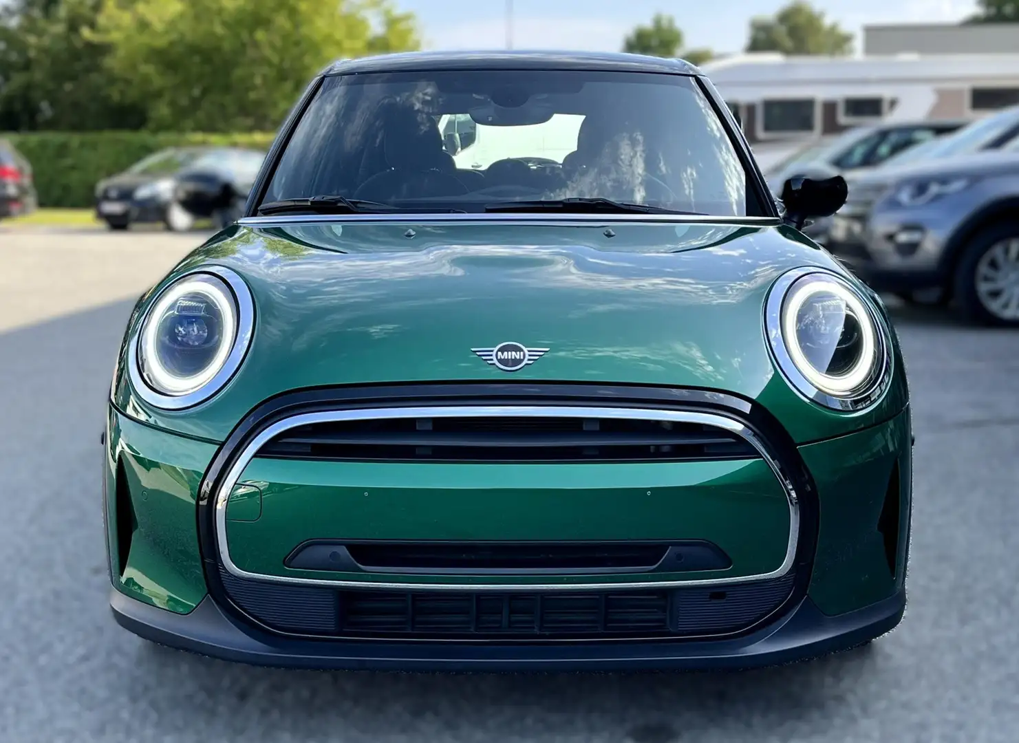 MINI Cooper 5-DEURS AUTOMAAT / CARPLAY / LED / PDC / NAVIGATIE Vert - 2
