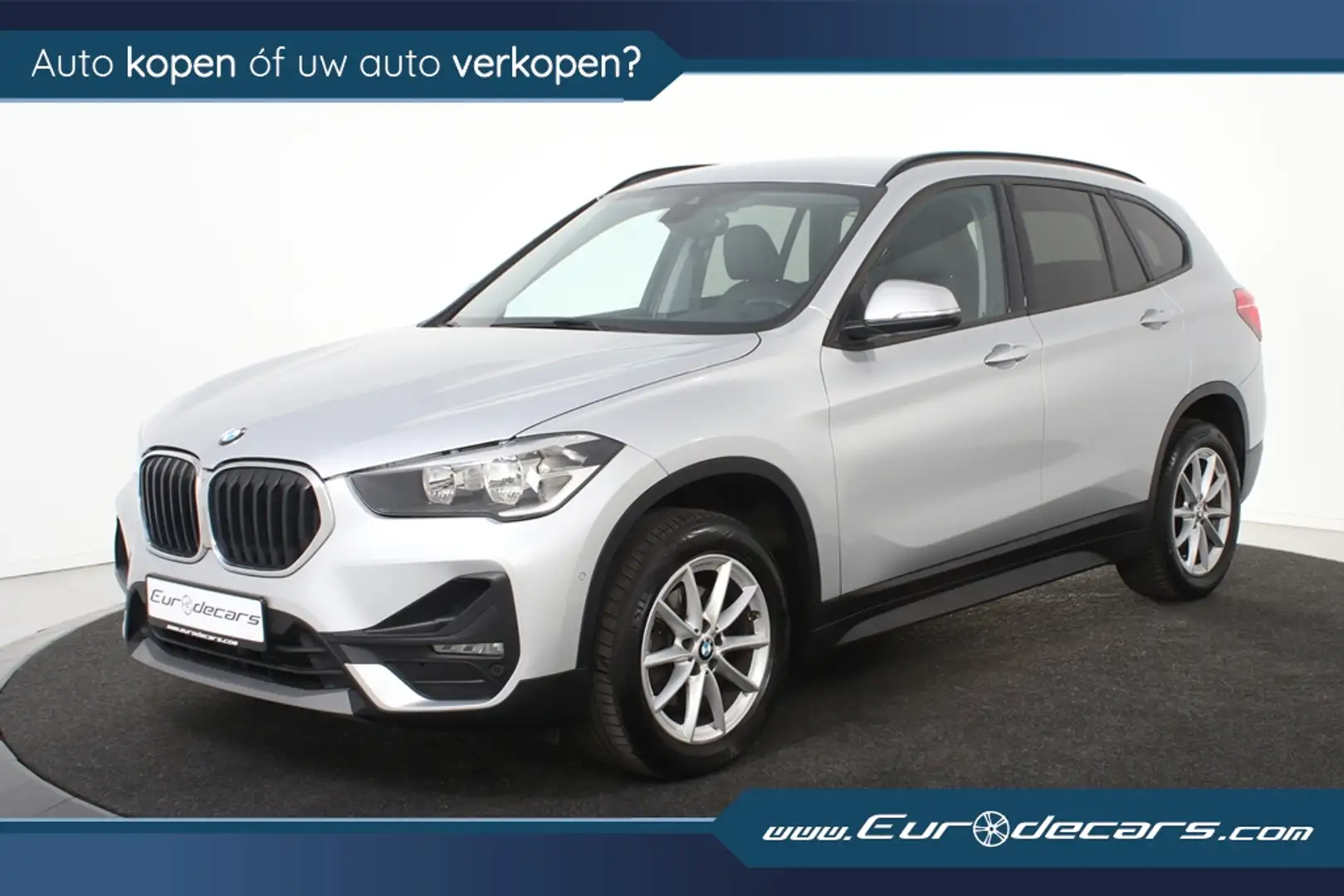 BMW X1 sDrive18i *1ste Eigenaar*Leder*Navigatie*Trekhaak* Zilver - 1