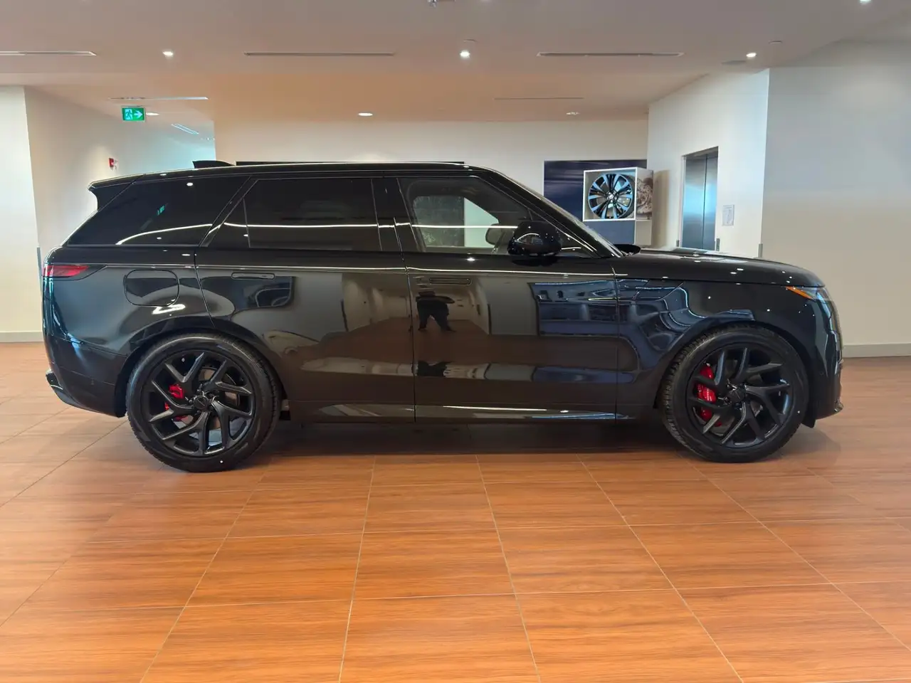 Land Rover Range Rover Sport снимка Land Rover Range Rover Sport