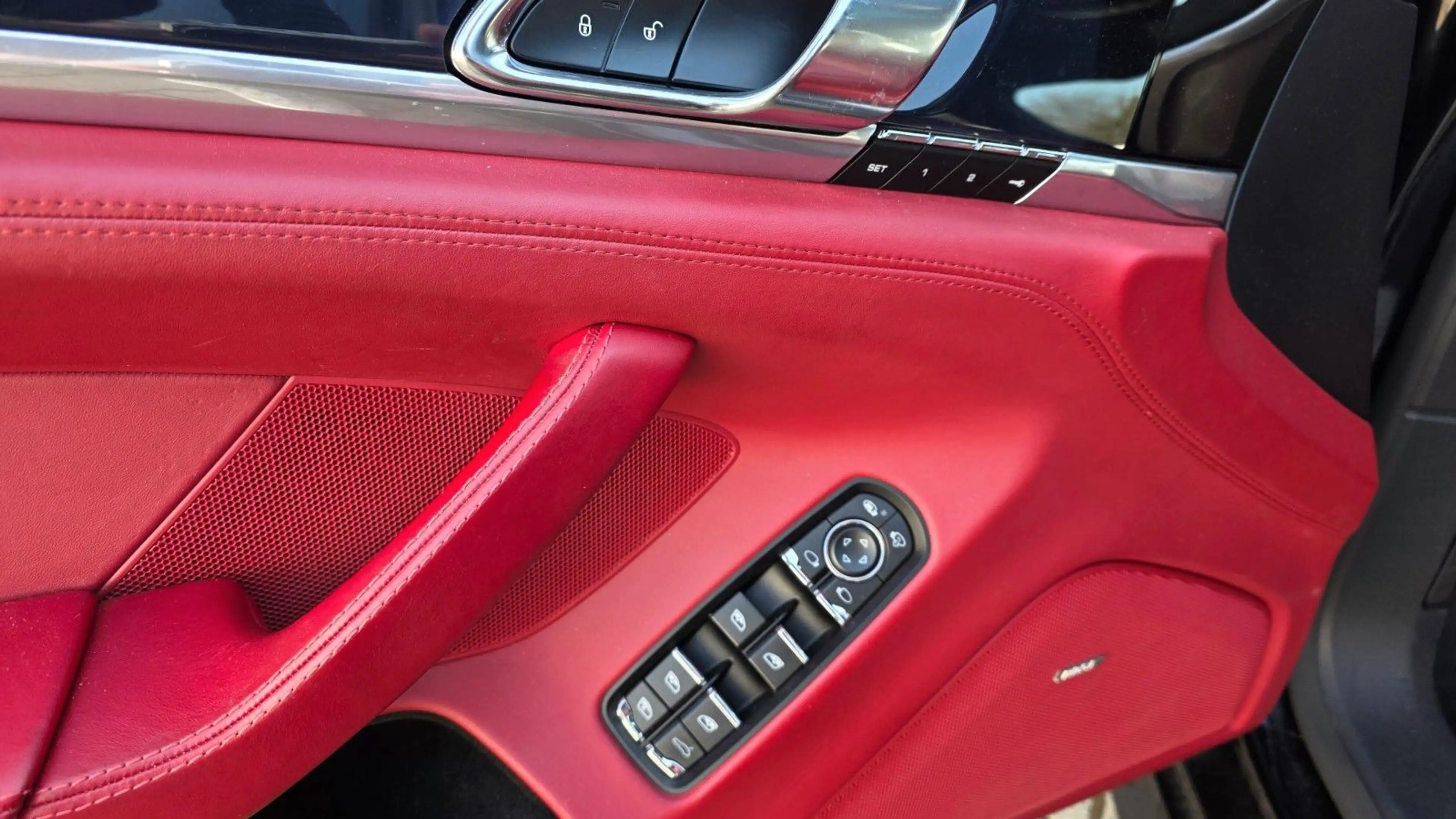 Porsche Panamera 4S  EGSD Bose Bi-Xenon Totwinkel — photo 12