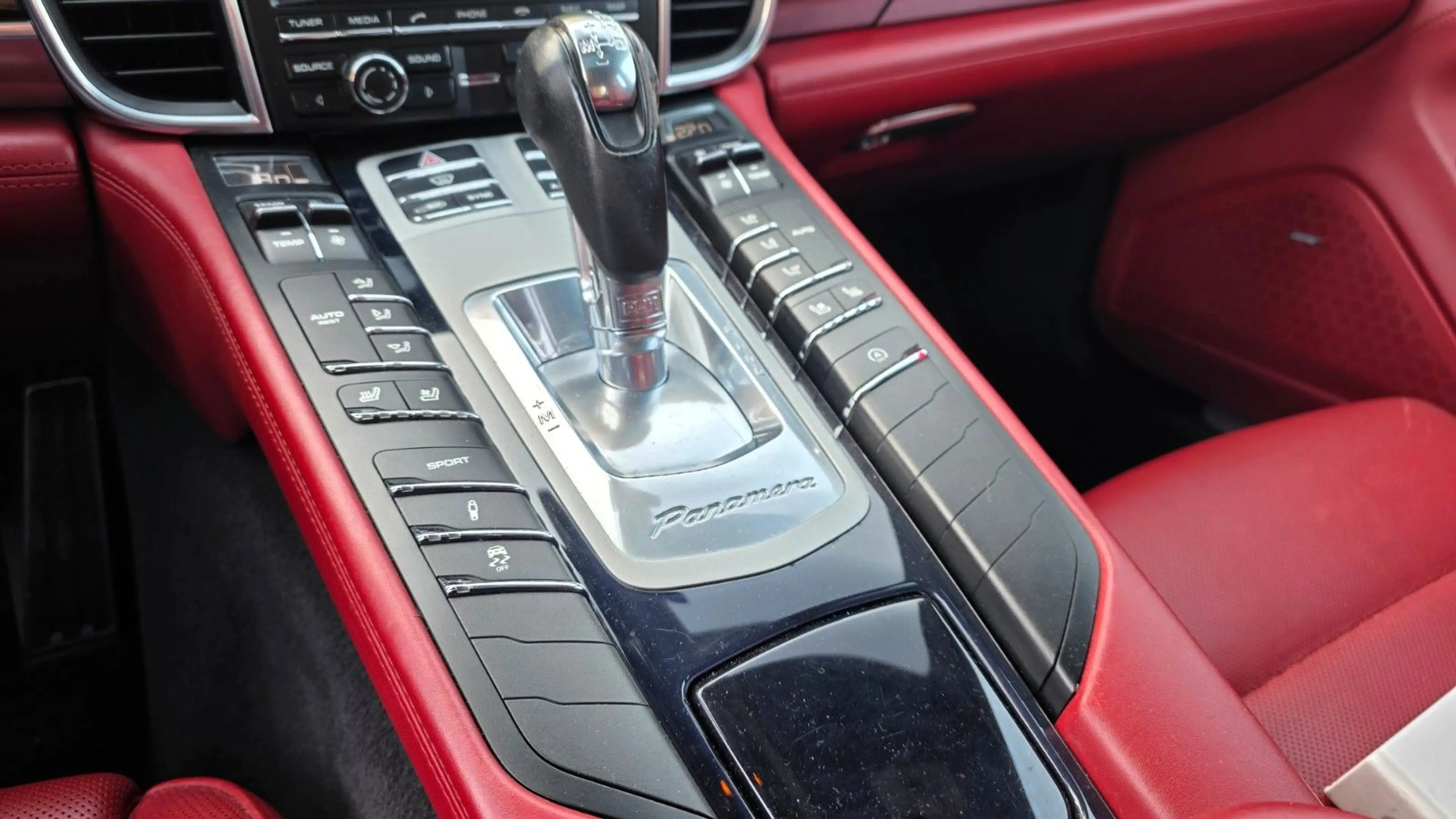 Porsche Panamera 4S  EGSD Bose Bi-Xenon Totwinkel — photo 10