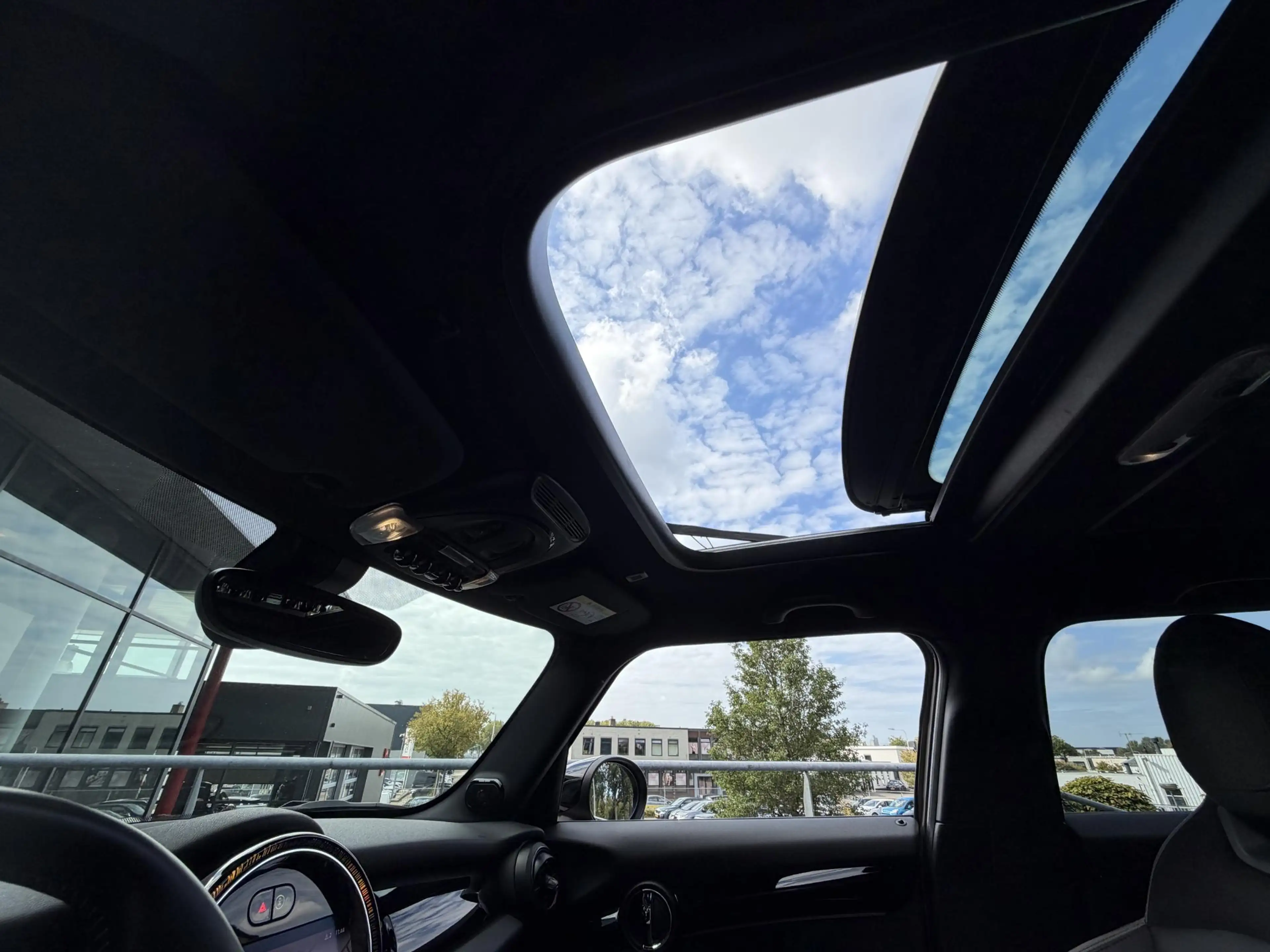 MINI Cooper S 5-Deurs 2.0 John Cooper Works Automaat 178PK | Pan — photo 33