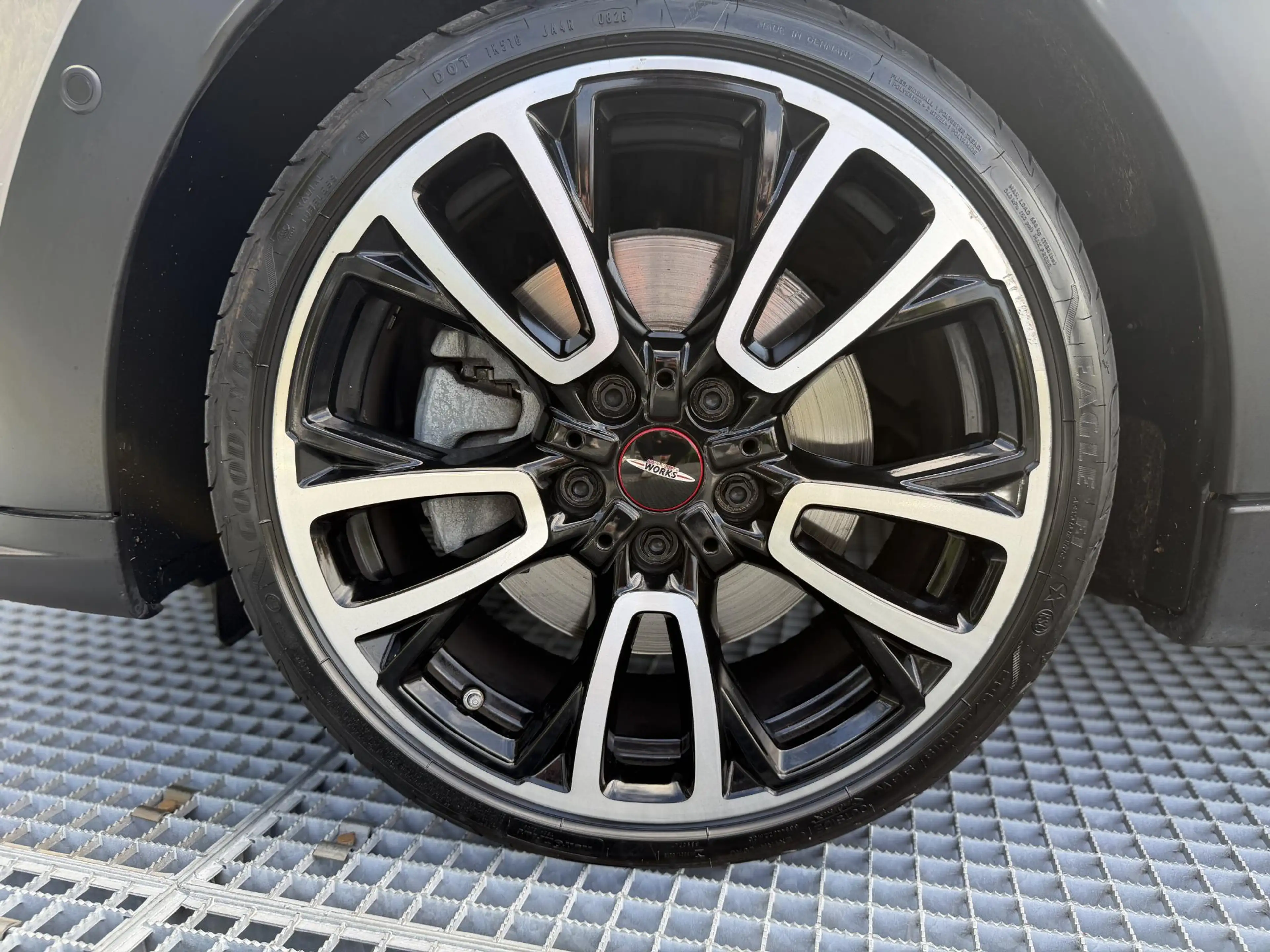 MINI Cooper S 5-Deurs 2.0 John Cooper Works Automaat 178PK | Pan — photo 24