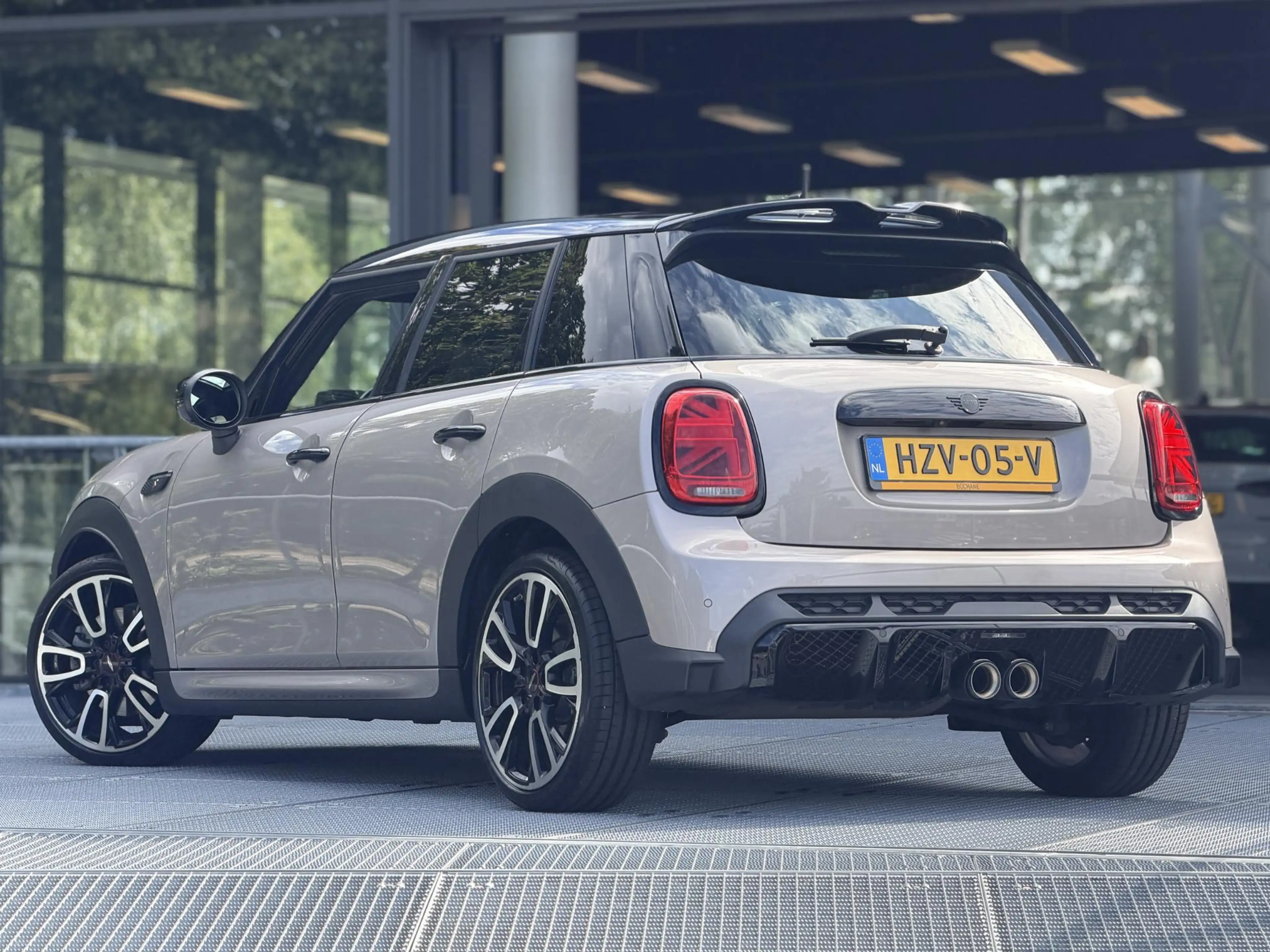 MINI Cooper S 5-Deurs 2.0 John Cooper Works Automaat 178PK | Pan — photo 5