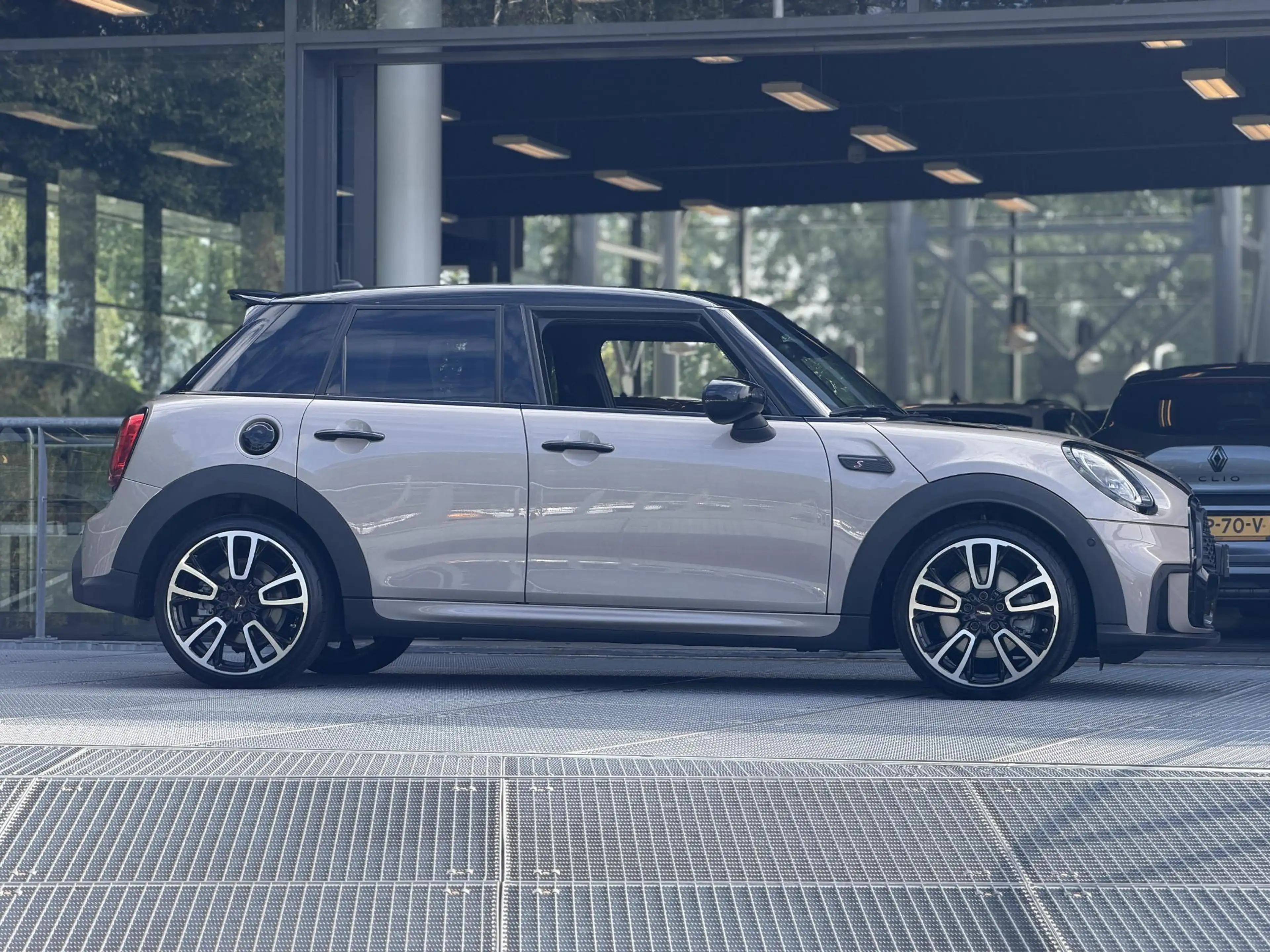MINI Cooper S 5-Deurs 2.0 John Cooper Works Automaat 178PK | Pan — photo 16