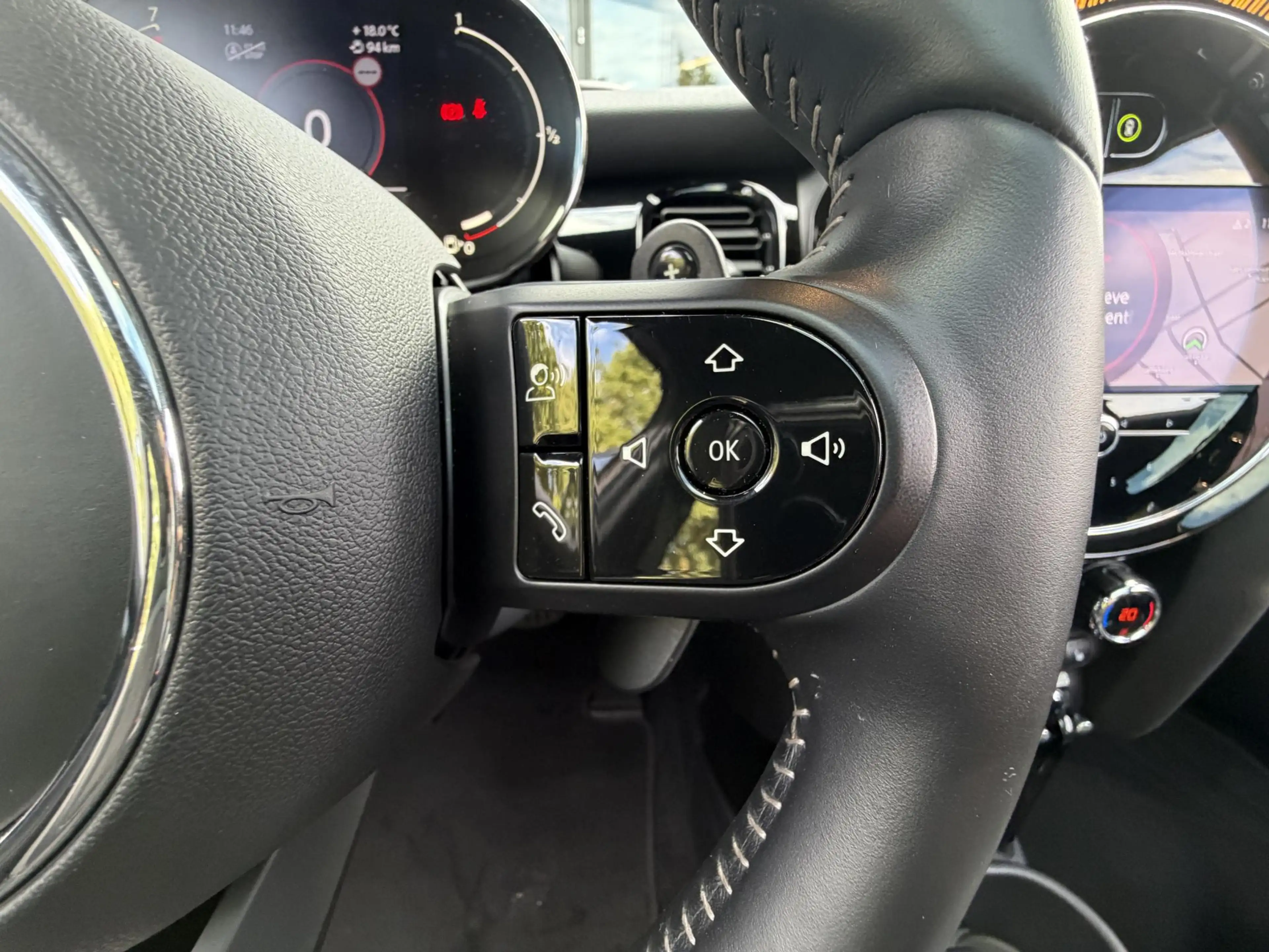 MINI Cooper S 5-Deurs 2.0 John Cooper Works Automaat 178PK | Pan — photo 21