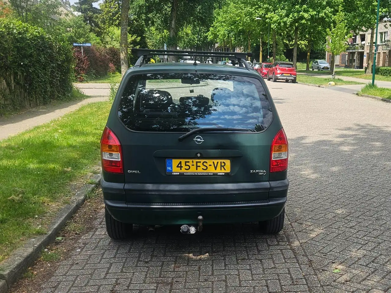 Opel Zafira 1.6-16V Elegance, foto 4