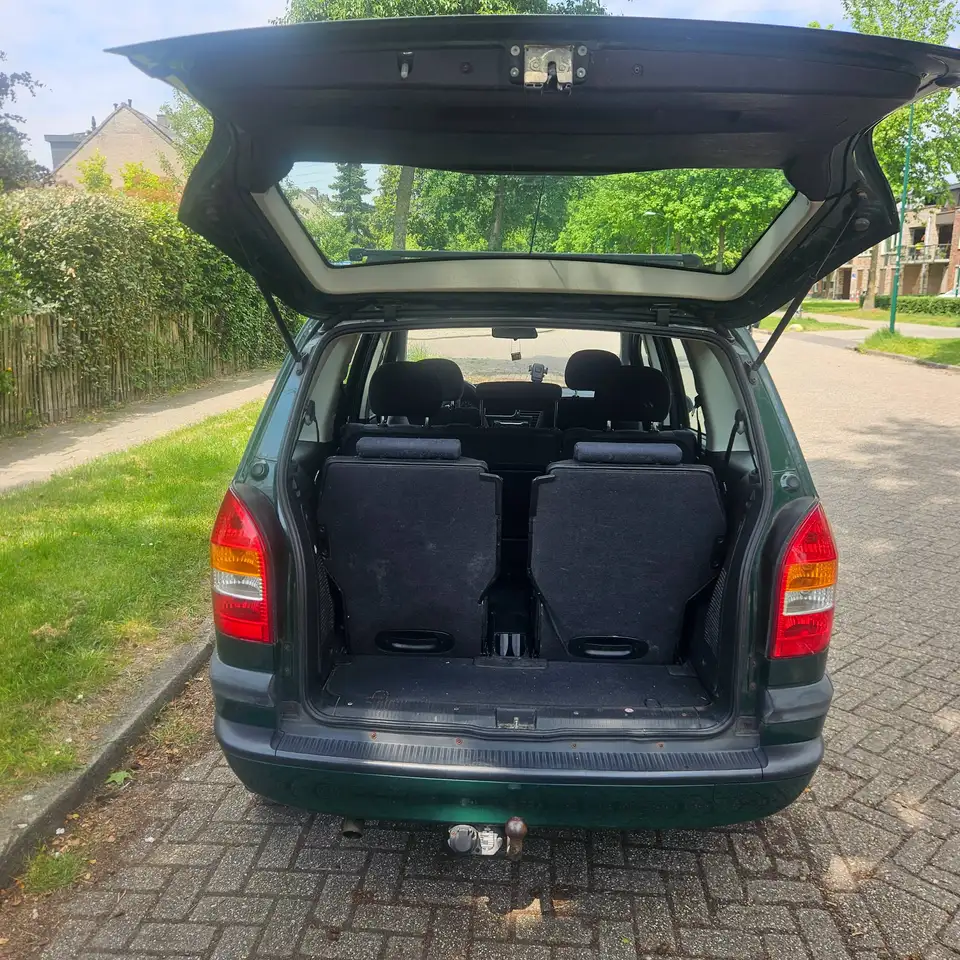 Opel Zafira 1.6-16V Elegance, foto 5