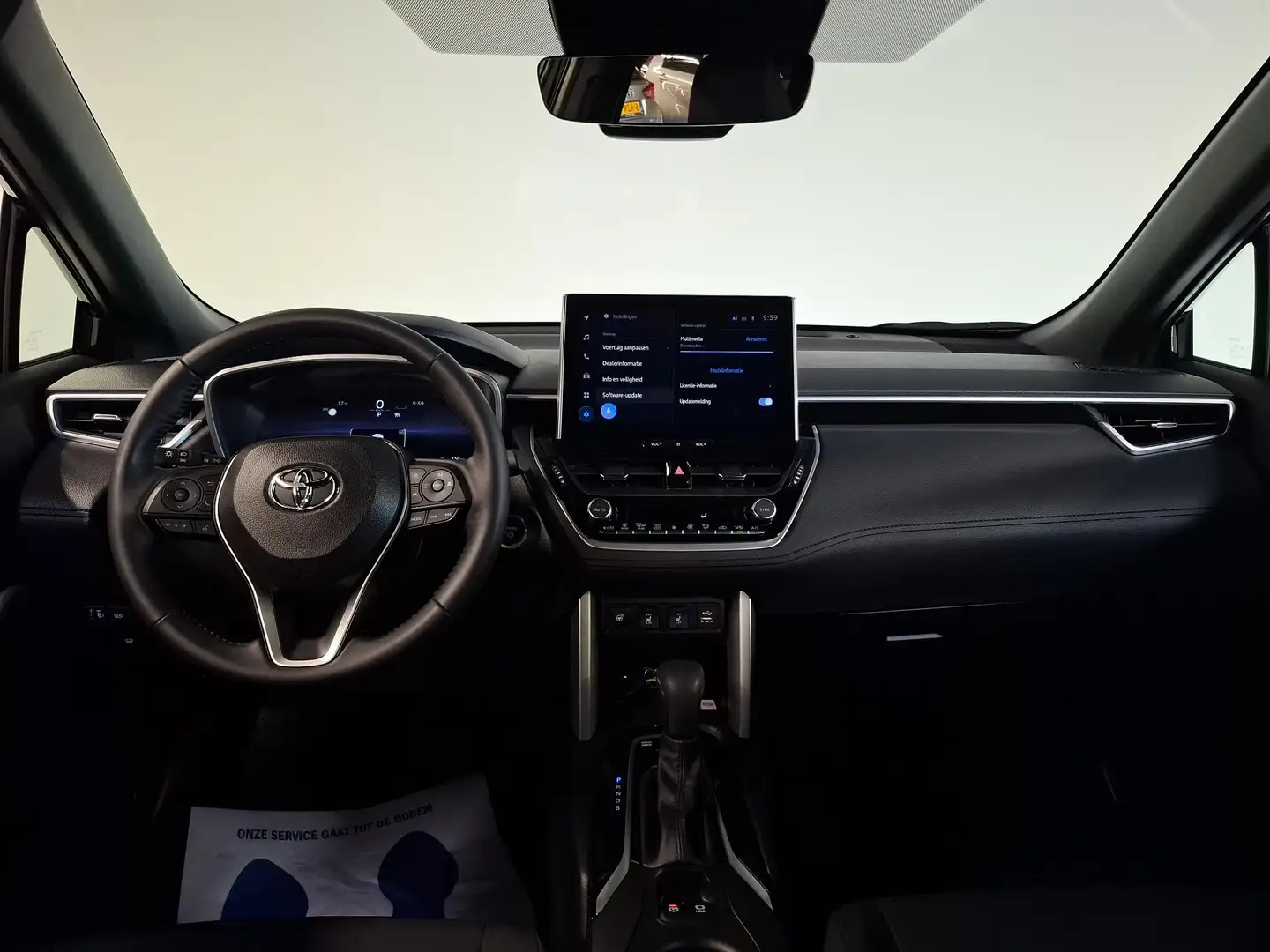 Toyota Corolla Cross Hybrid 140 Dynamic Plus | Stoel/stuur verwarming | Zwart - 2