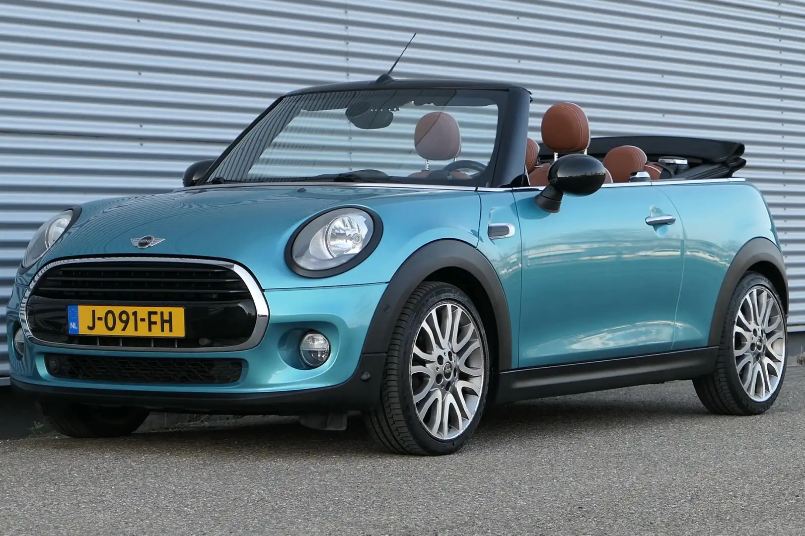 MINI Cooper Cabrio Mini 1.5 Pepper Serious Business BTW-auto Leder St Bleu - 1