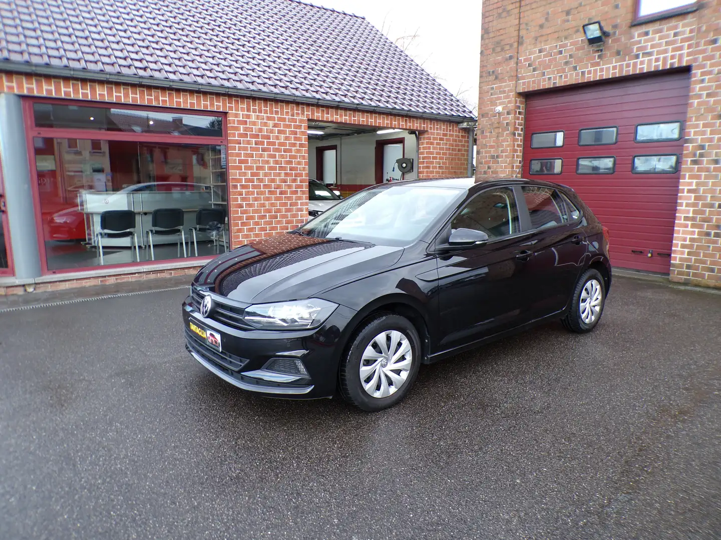 Volkswagen Polo 1.6 TDi SCR Comfortline Černá - 1