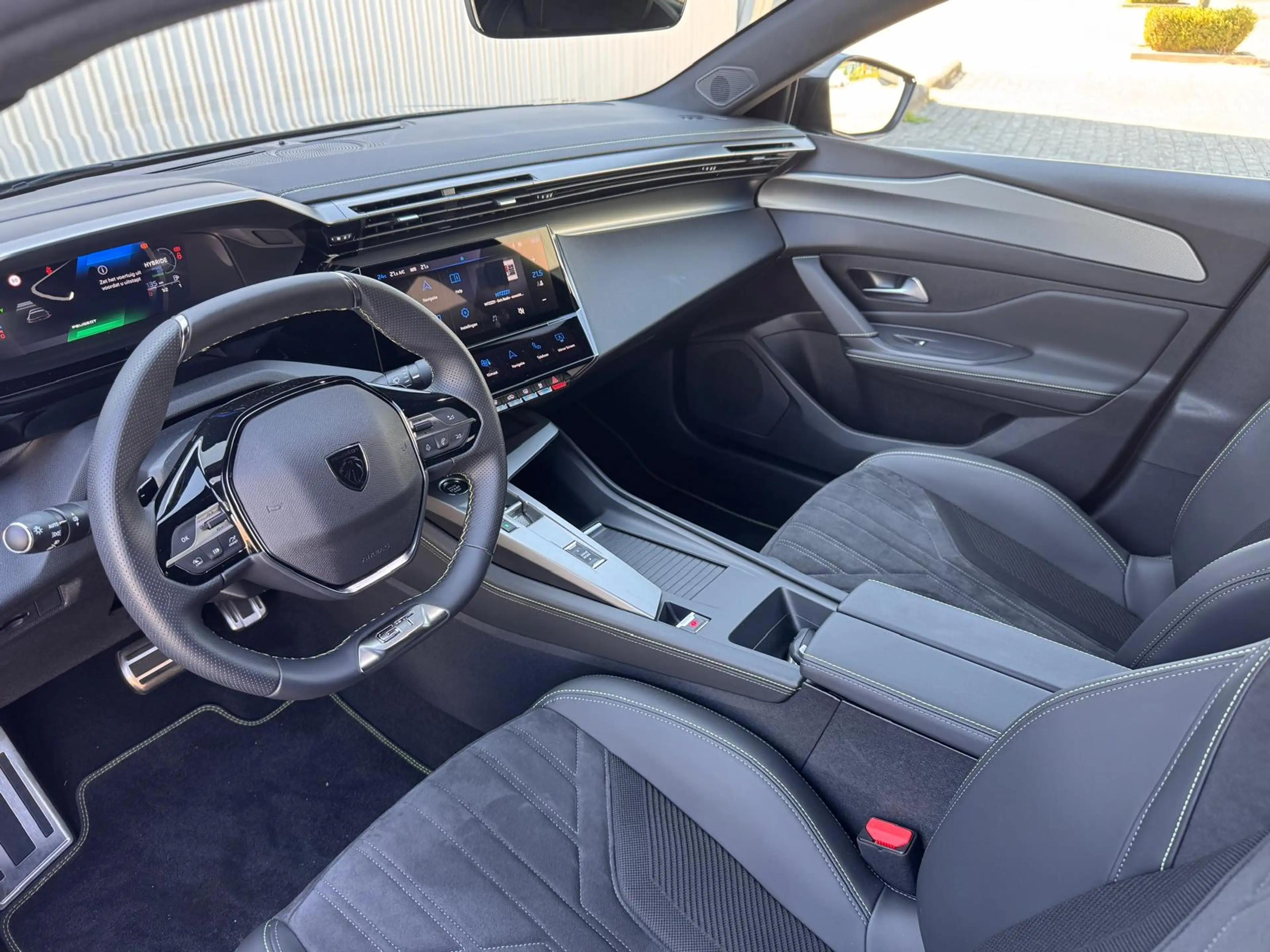Peugeot 408 1.6 HYbrid GT | Automaat | Alcantara | Camera Voor — photo 9
