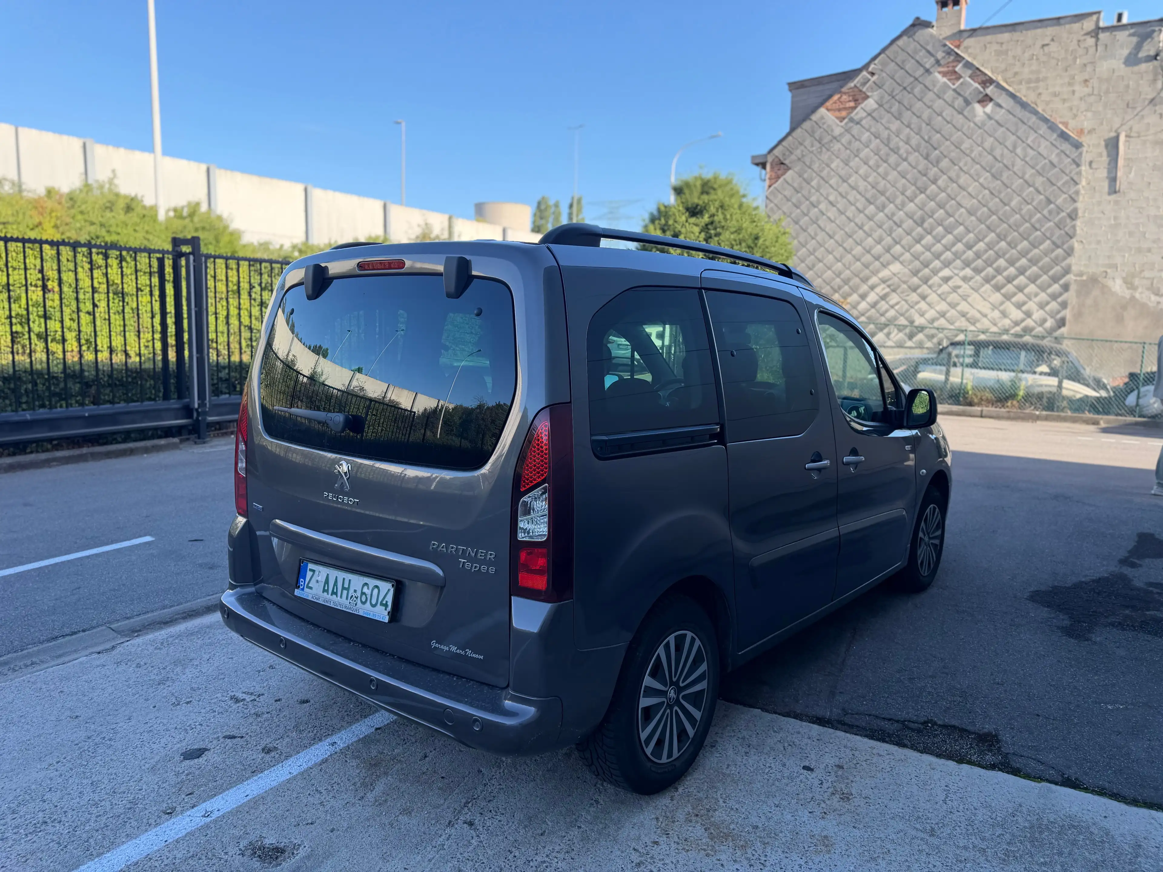 Peugeot Partner Partner Tepee 1.6 BlueHDi Style S — photo 12