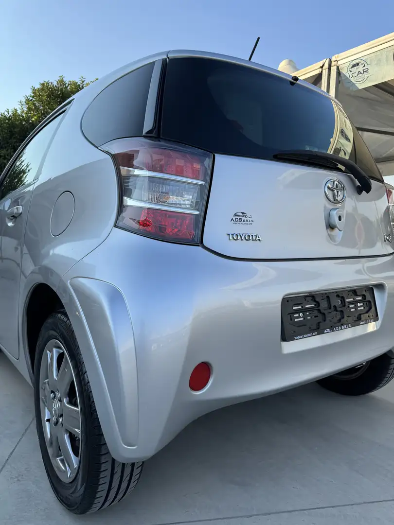 Toyota iQ 1.0 Sol - 2
