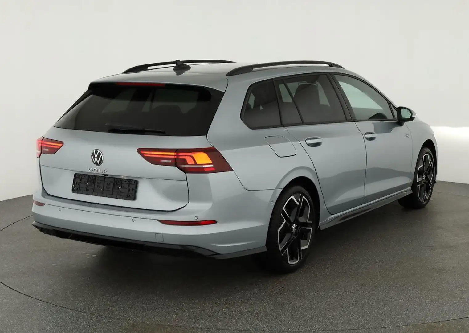 Volkswagen Golf Variant 1.5 TSI 110 kW R-Line VIII R-LINE, AHK, easyOpe... Silber - 2