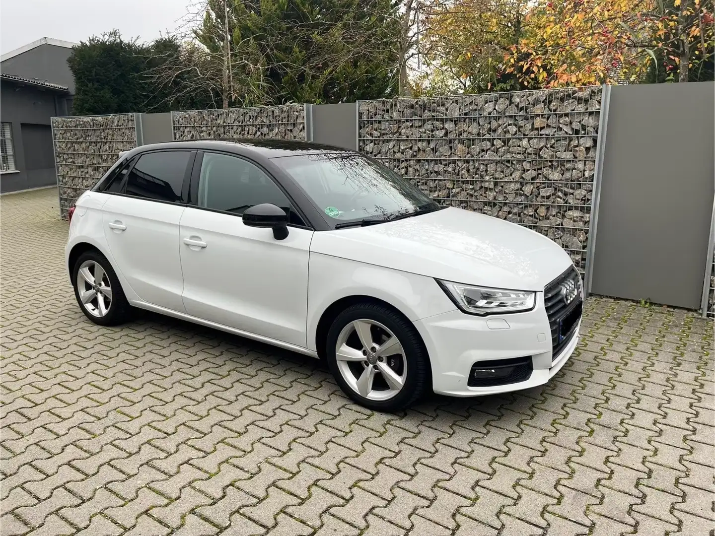 Audi A1 A1 Sportback 1.4 tdi S LINE FARI MATRX NEO PAT NAV Bianco - 1