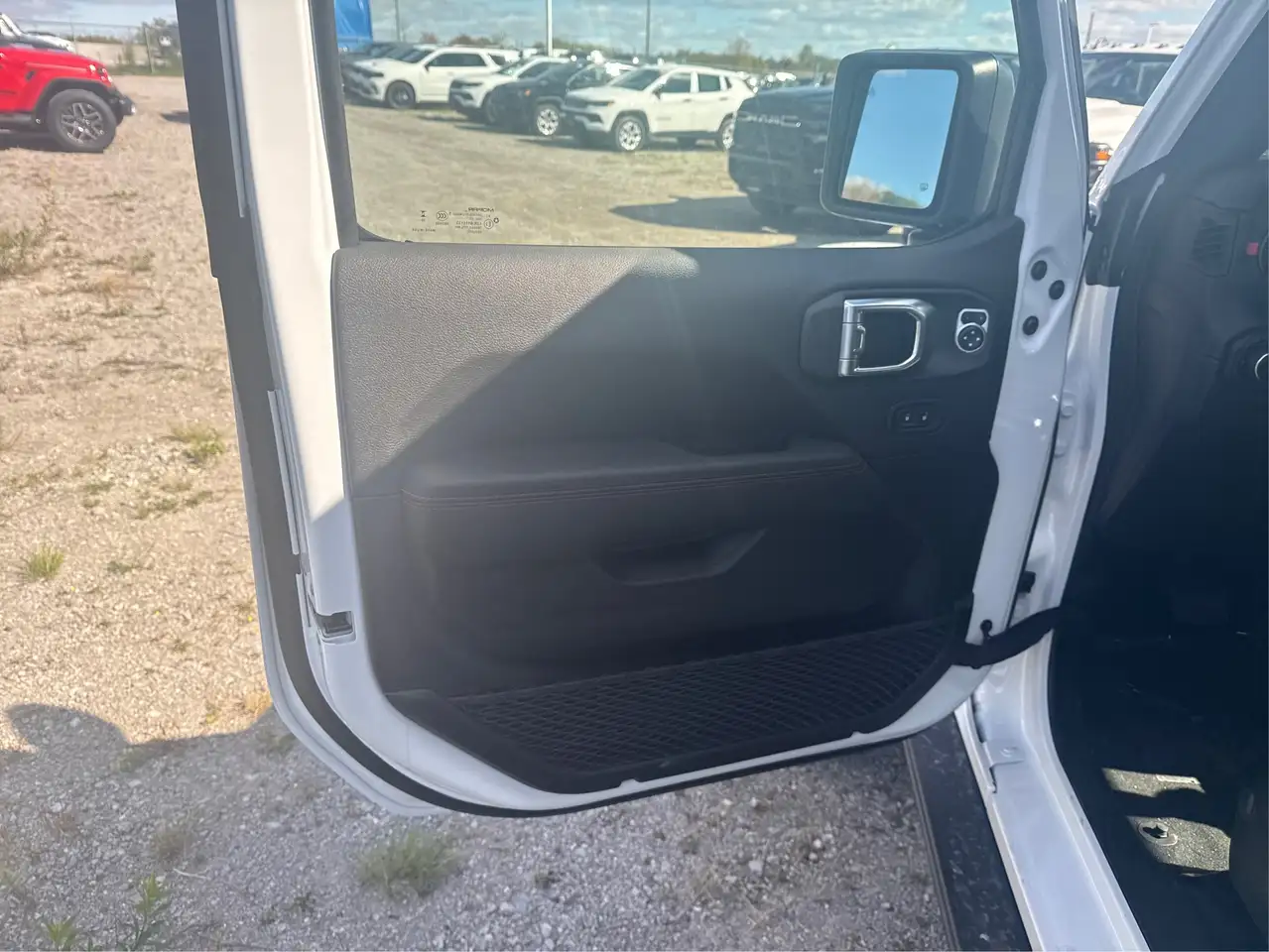 Jeep Wrangler снимка Jeep Wrangler