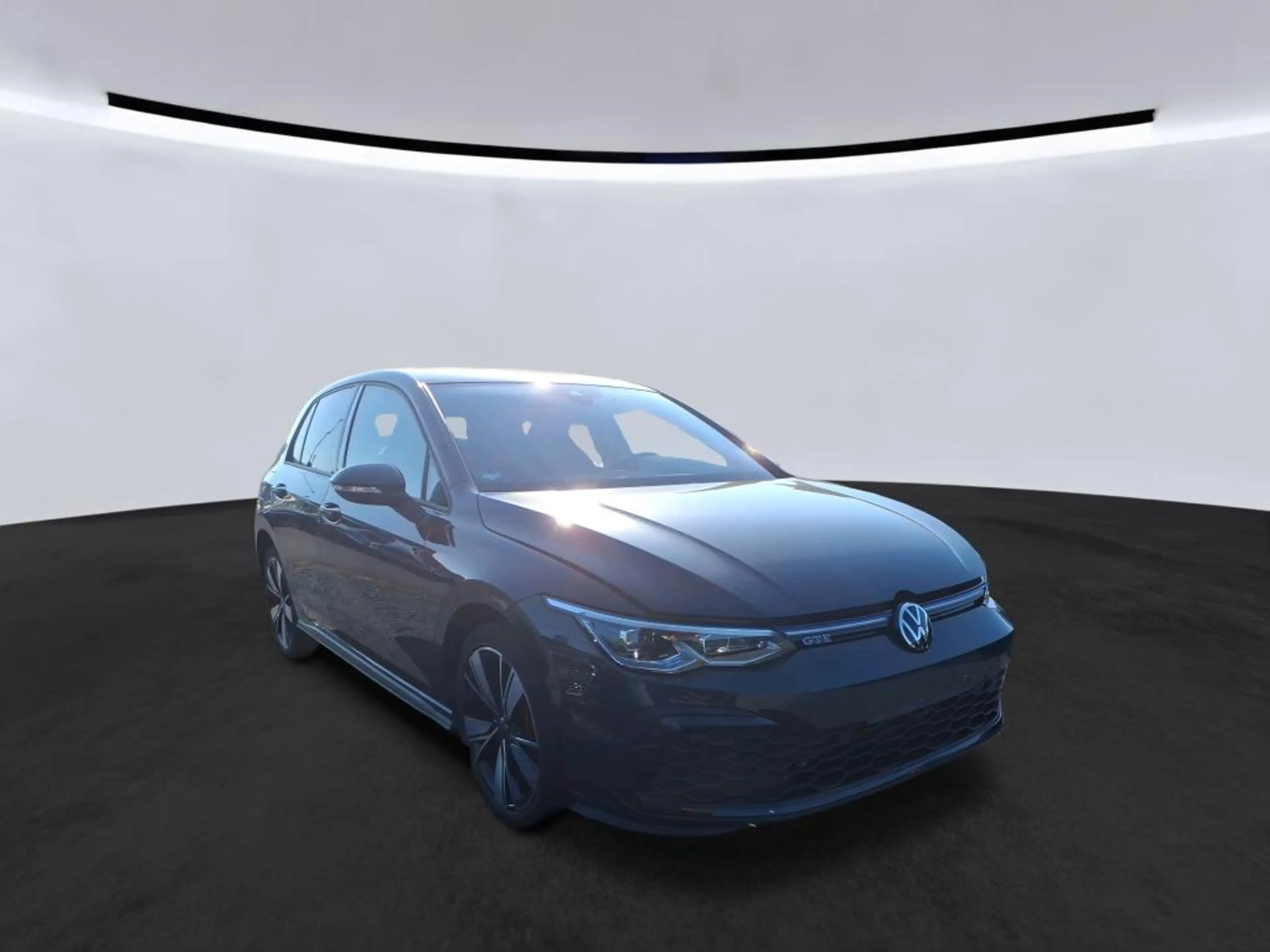 Volkswagen Golf GTE 1.4 TSI DSG eHybrid Business Pre. — photo 3