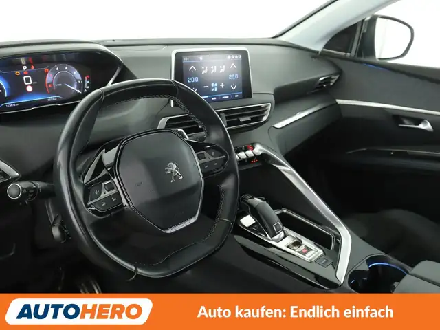 Peugeot 5008 view 11