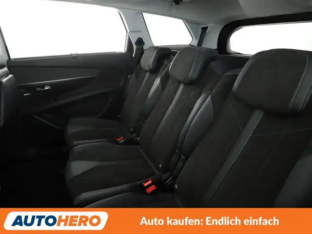 Peugeot 5008 view 14