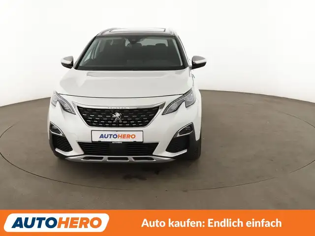 Peugeot 5008 view 9