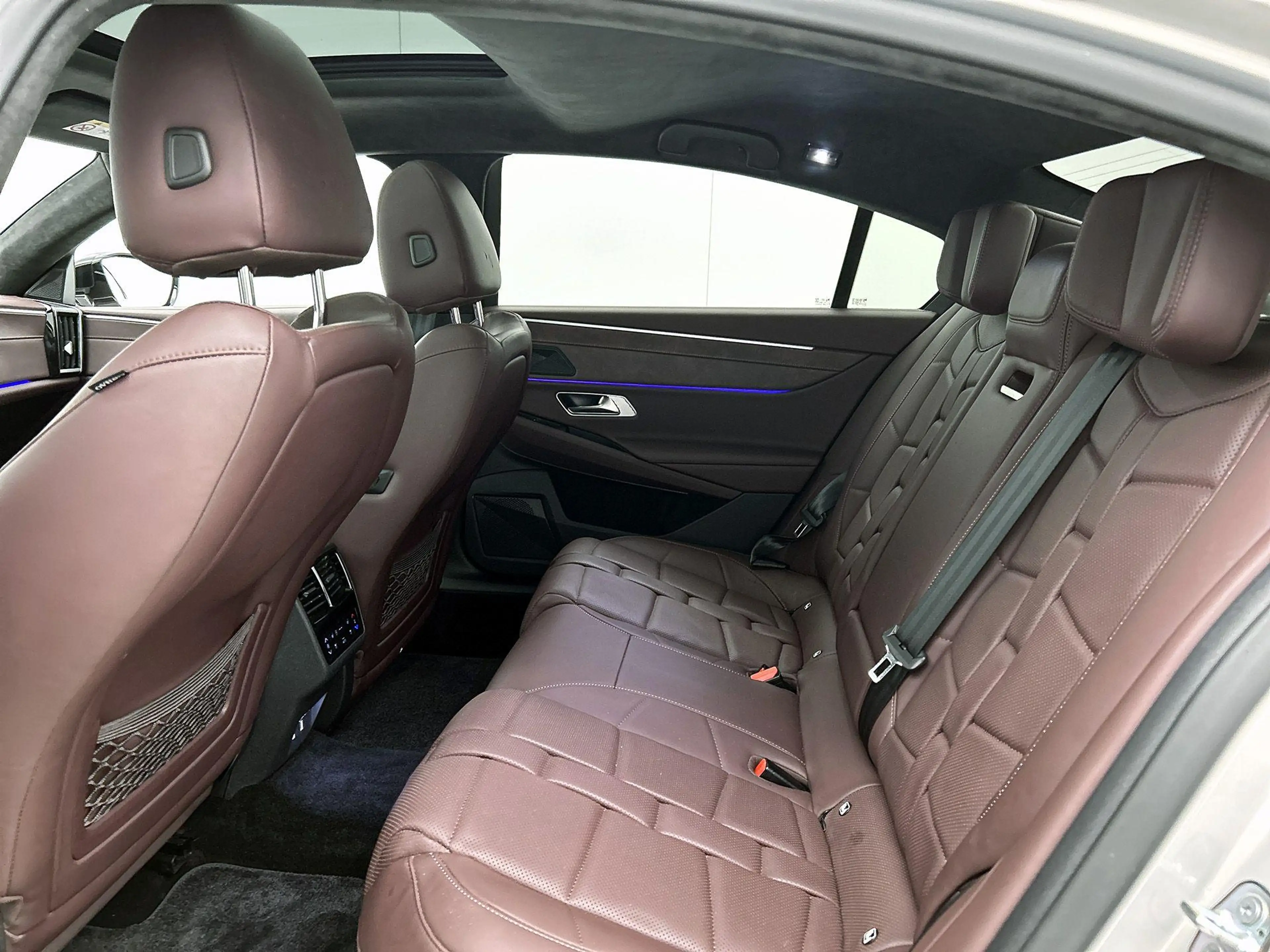 DS Automobiles DS 9 E-Tense RIVOLI+ — photo 13