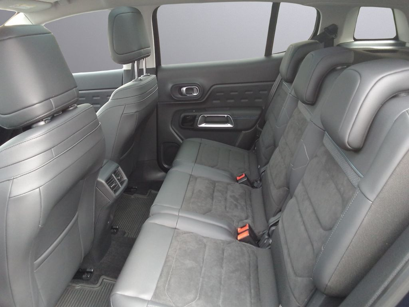 Citroen C5 Aircross Hybrid 225 e-EAT8 SHINE — photo 11