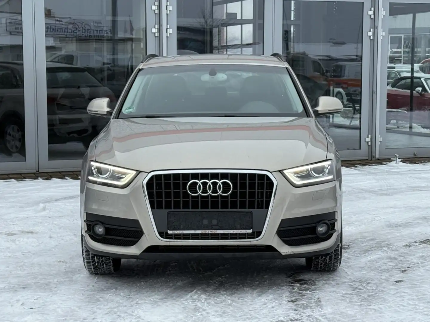 Audi Q3 2.0 TDI 6-Gang VERKAUF NUR AN HÄNDLER! Klima Beige - 2