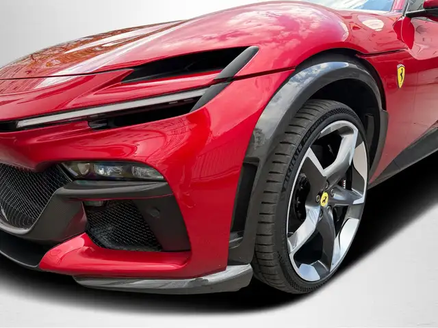 Ferrari Purosangue view 9