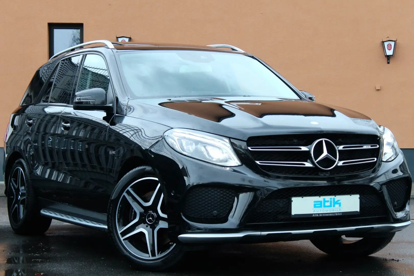 Mercedes-Benz GLE 43 AMG 1.HAND! MB-Scheckheft! 20" COMAND GSD Noir - 1