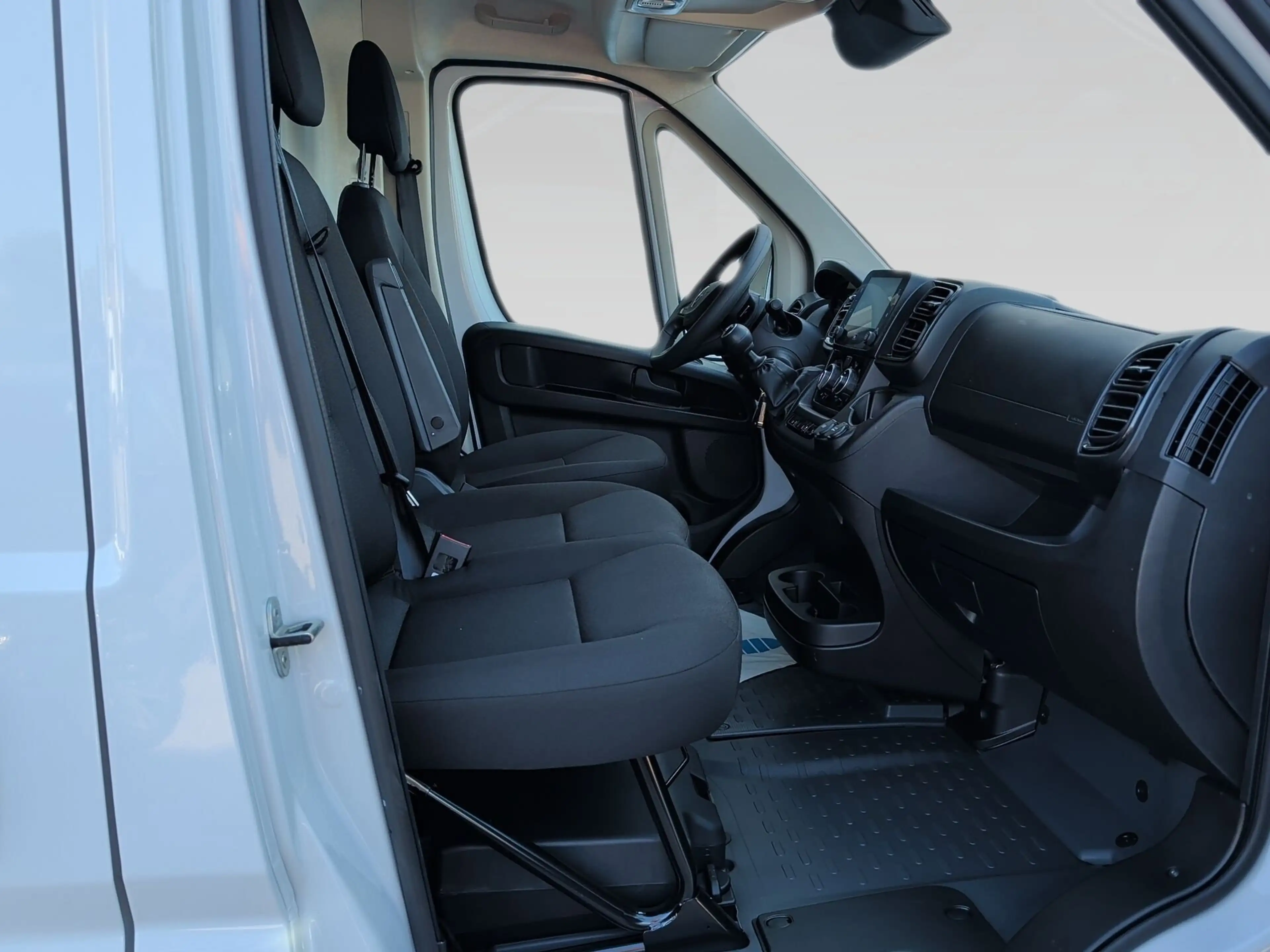 Opel Movano Kasten 35 L3H2 140 CarPlayNavi+Techno7+Einparkhilf — photo 10