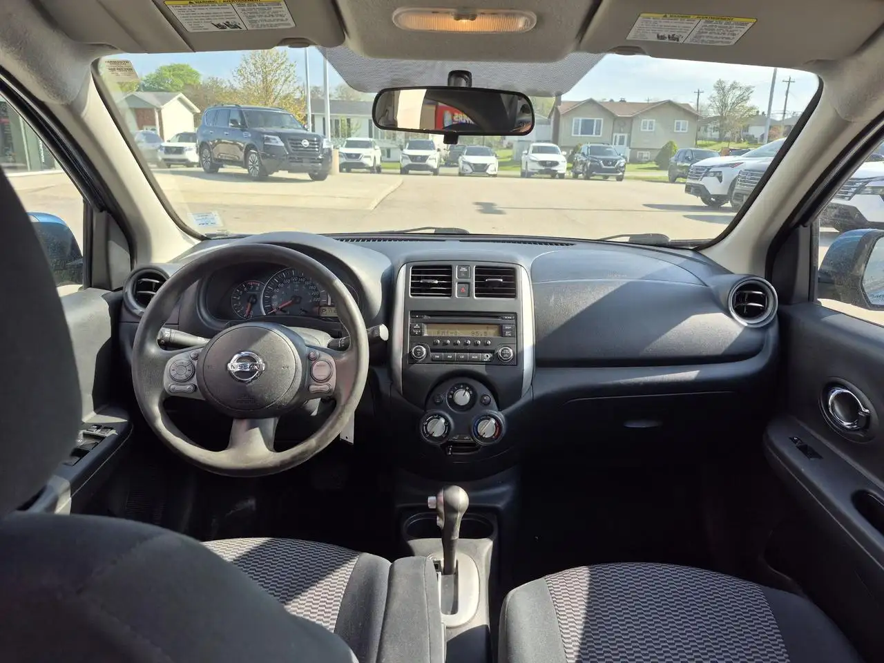 Nissan Micra снимка Nissan Micra