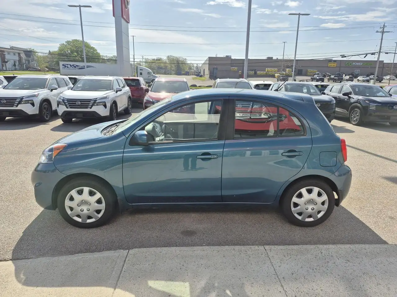 Nissan Micra снимка Nissan Micra