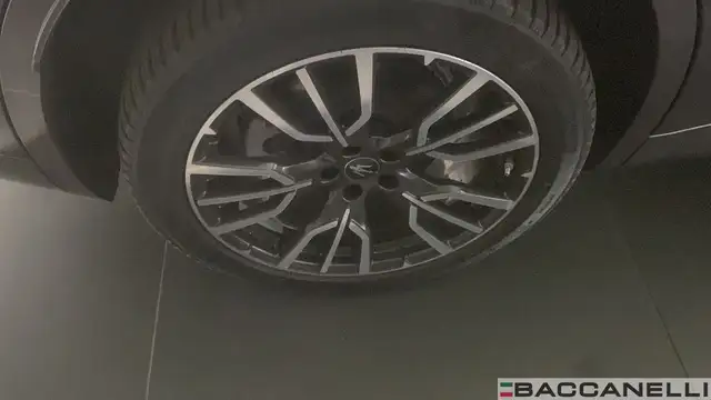 Maserati Grecale view 8
