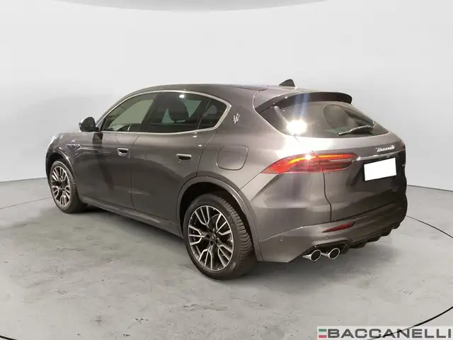 Maserati Grecale view 2