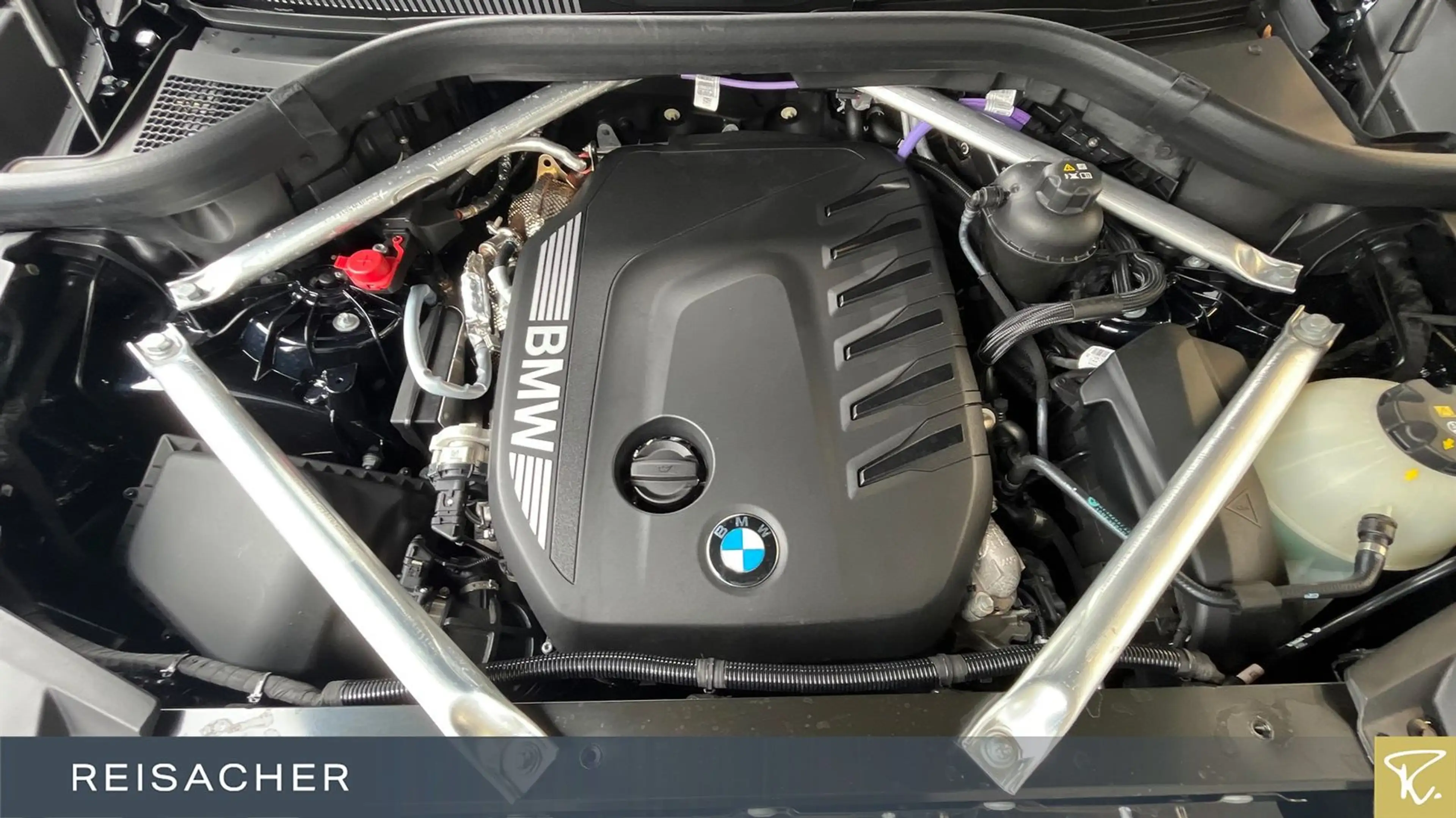 BMW X6 xDrive40d Navi AHK HUD 360° Standhzg ACC 22" — photo 7