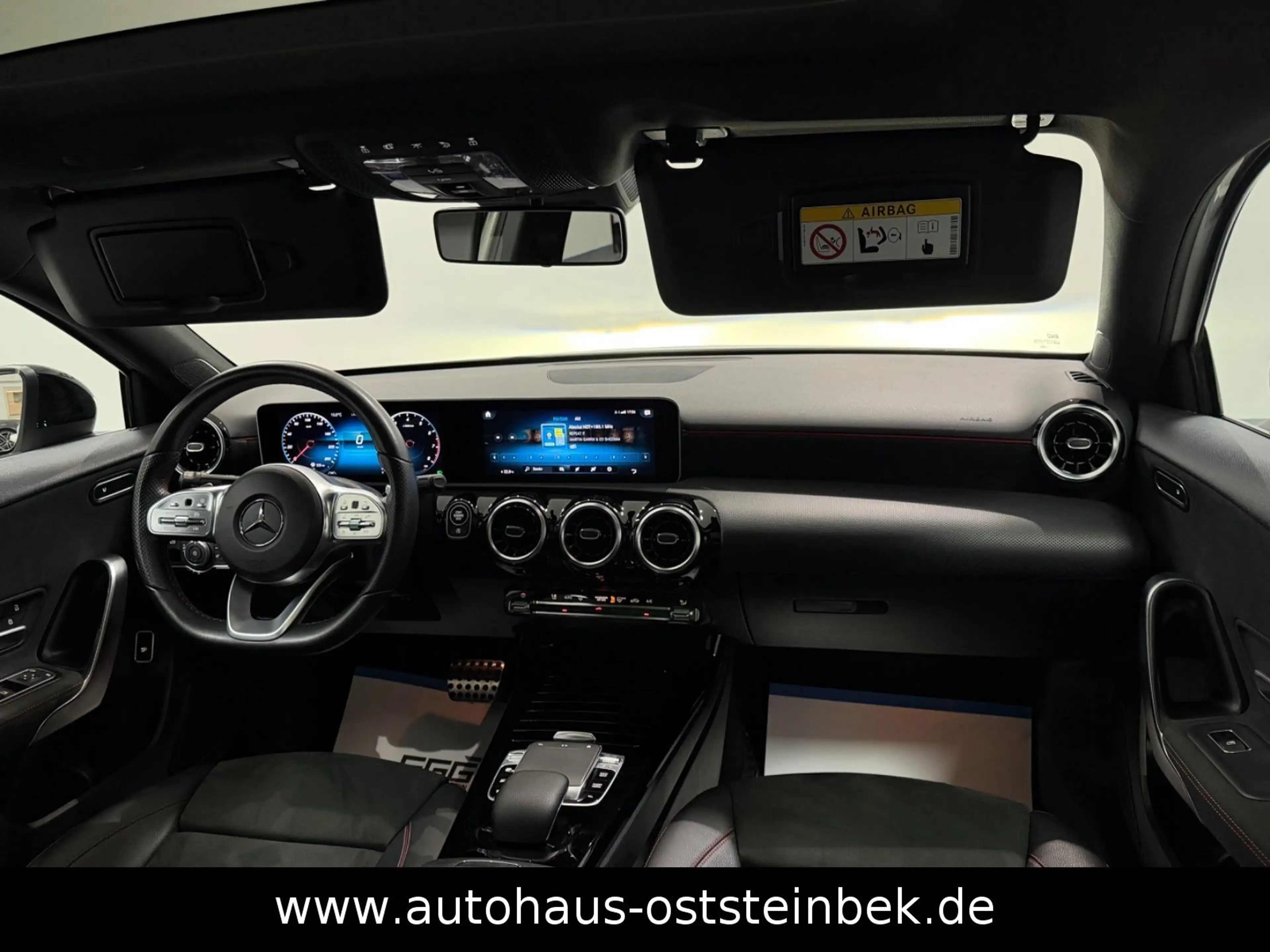 Mercedes-Benz A 200 LIMOUSINE AMG-LINE/NIGHT/PANO/LED/SHZ/PDC/ — photo 2
