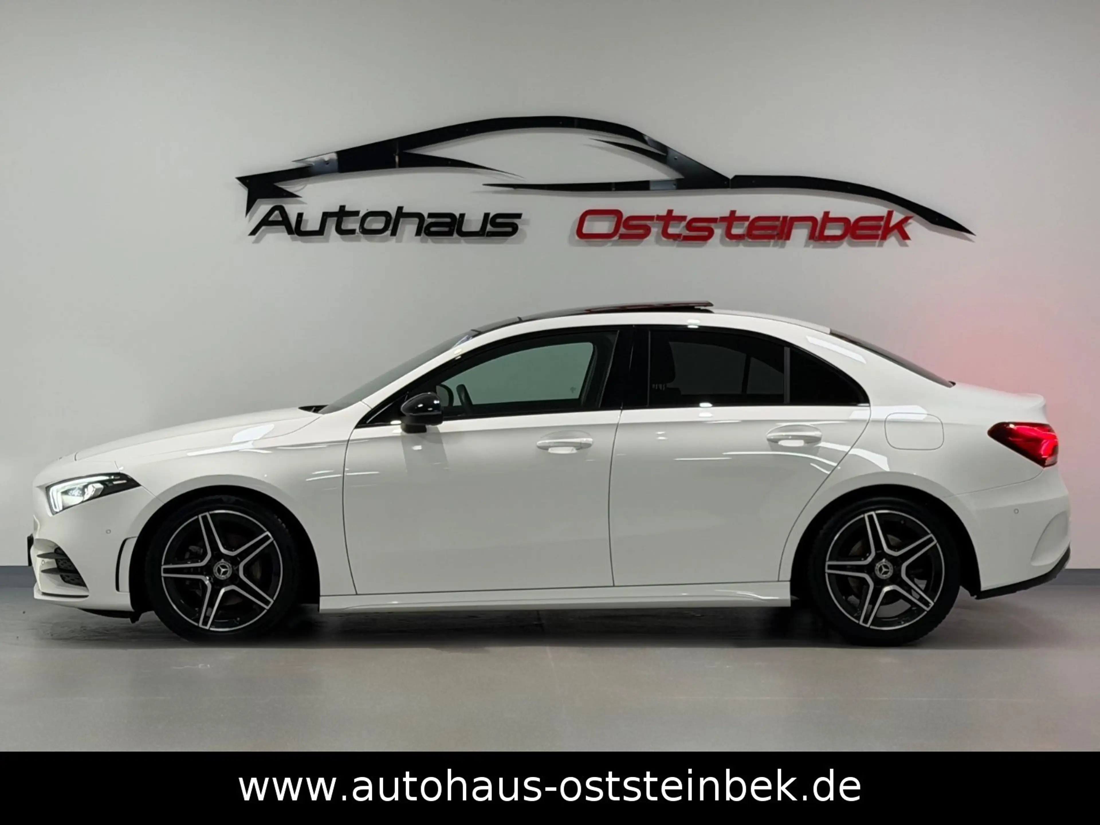 Mercedes-Benz A 200 LIMOUSINE AMG-LINE/NIGHT/PANO/LED/SHZ/PDC/ — photo 6