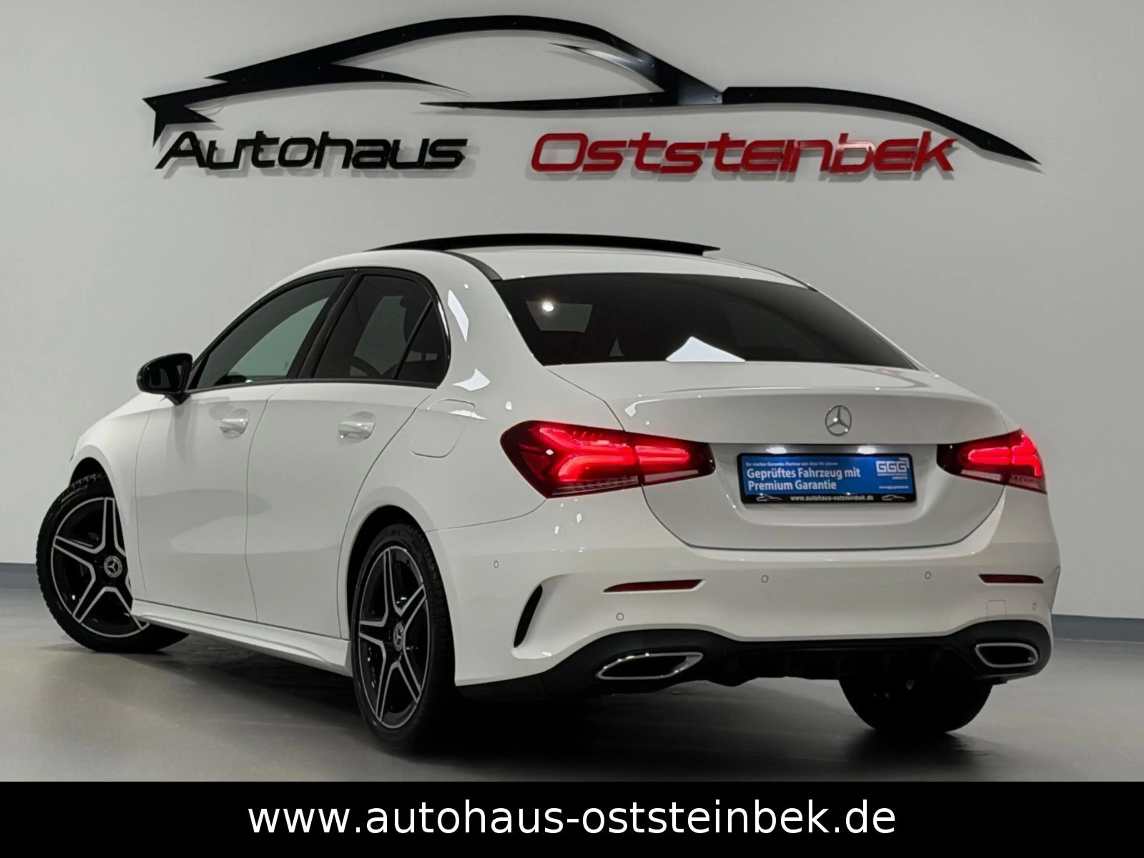Mercedes-Benz A 200 LIMOUSINE AMG-LINE/NIGHT/PANO/LED/SHZ/PDC/ — photo 3