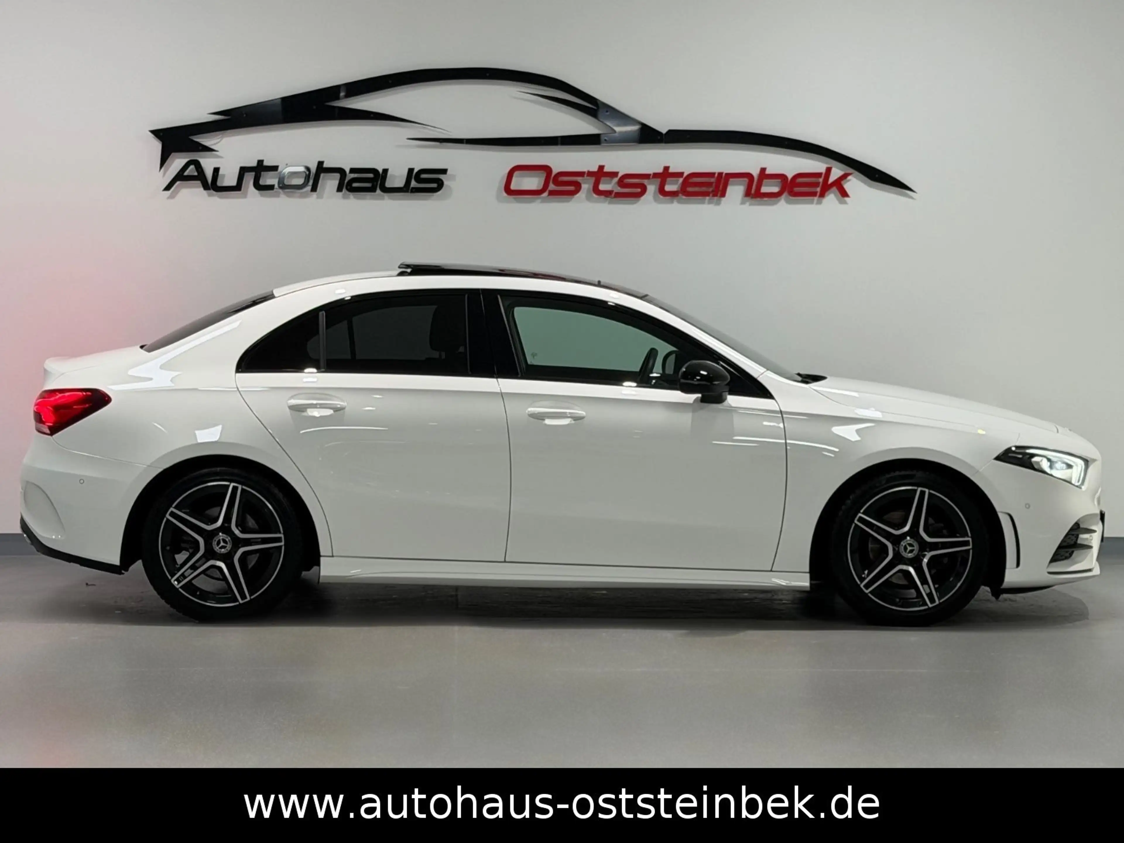 Mercedes-Benz A 200 LIMOUSINE AMG-LINE/NIGHT/PANO/LED/SHZ/PDC/ — photo 7