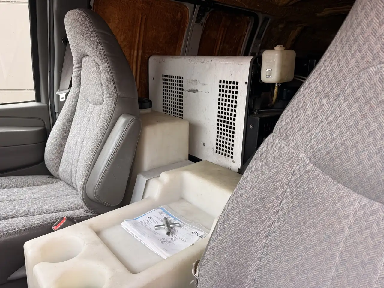 GMC Savana снимка GMC Savana