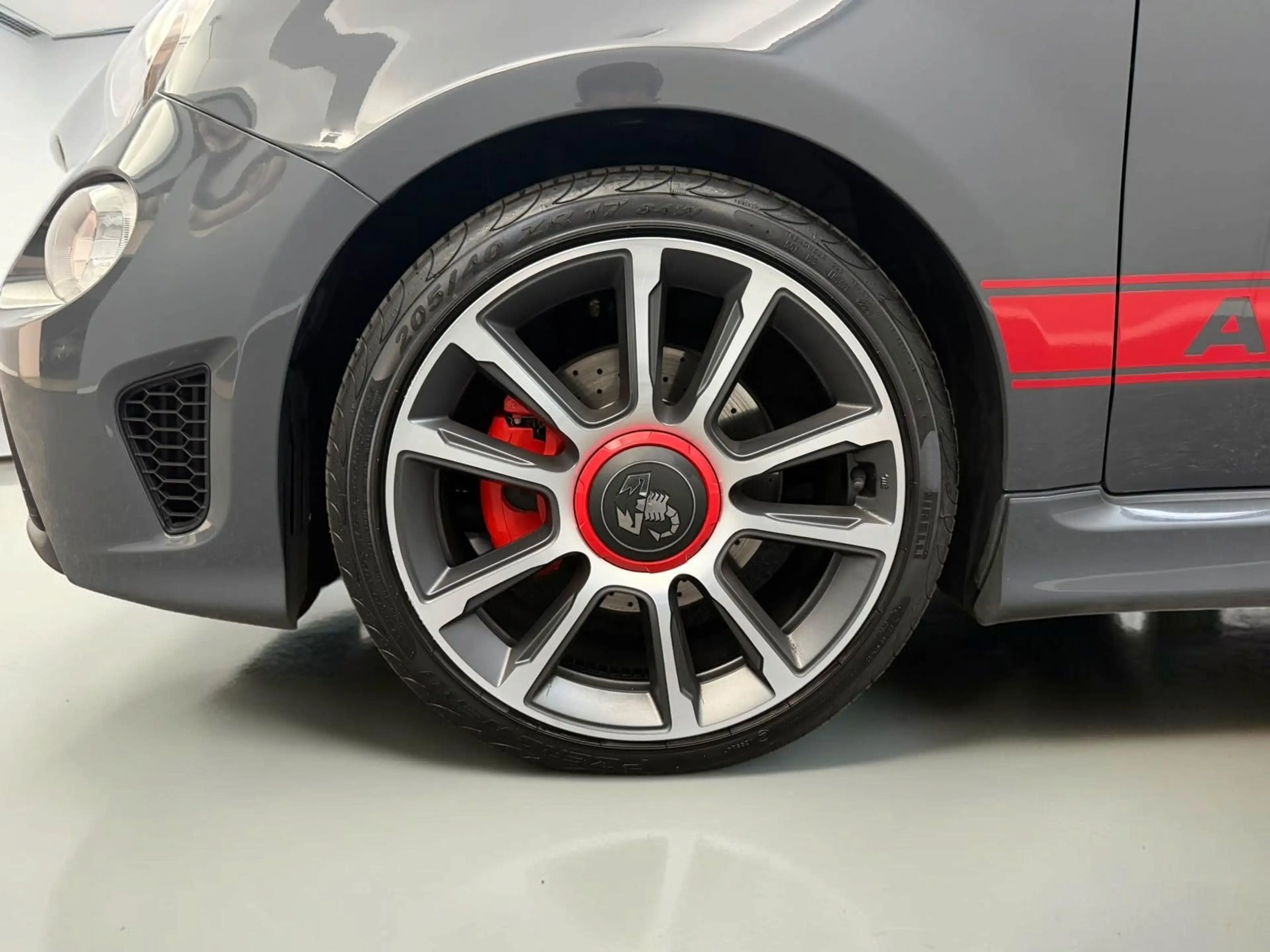 Abarth 595 Turismo Estetico Red PANO*CARPLAY*SPORTSITZE — photo 4
