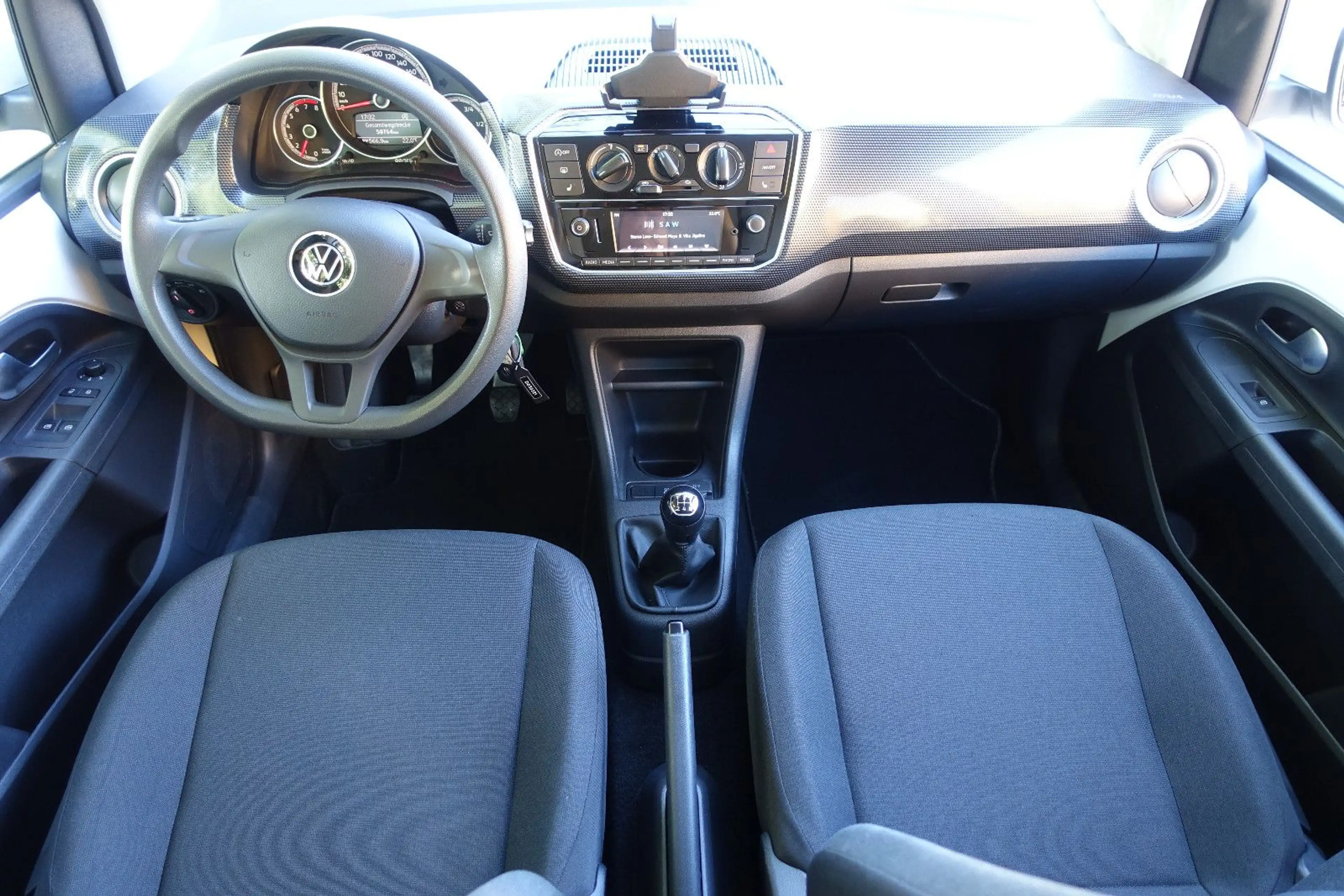 Volkswagen up! *Klima*Brems-Assist*Tempomat*Rückfahrkamera* — photo 13