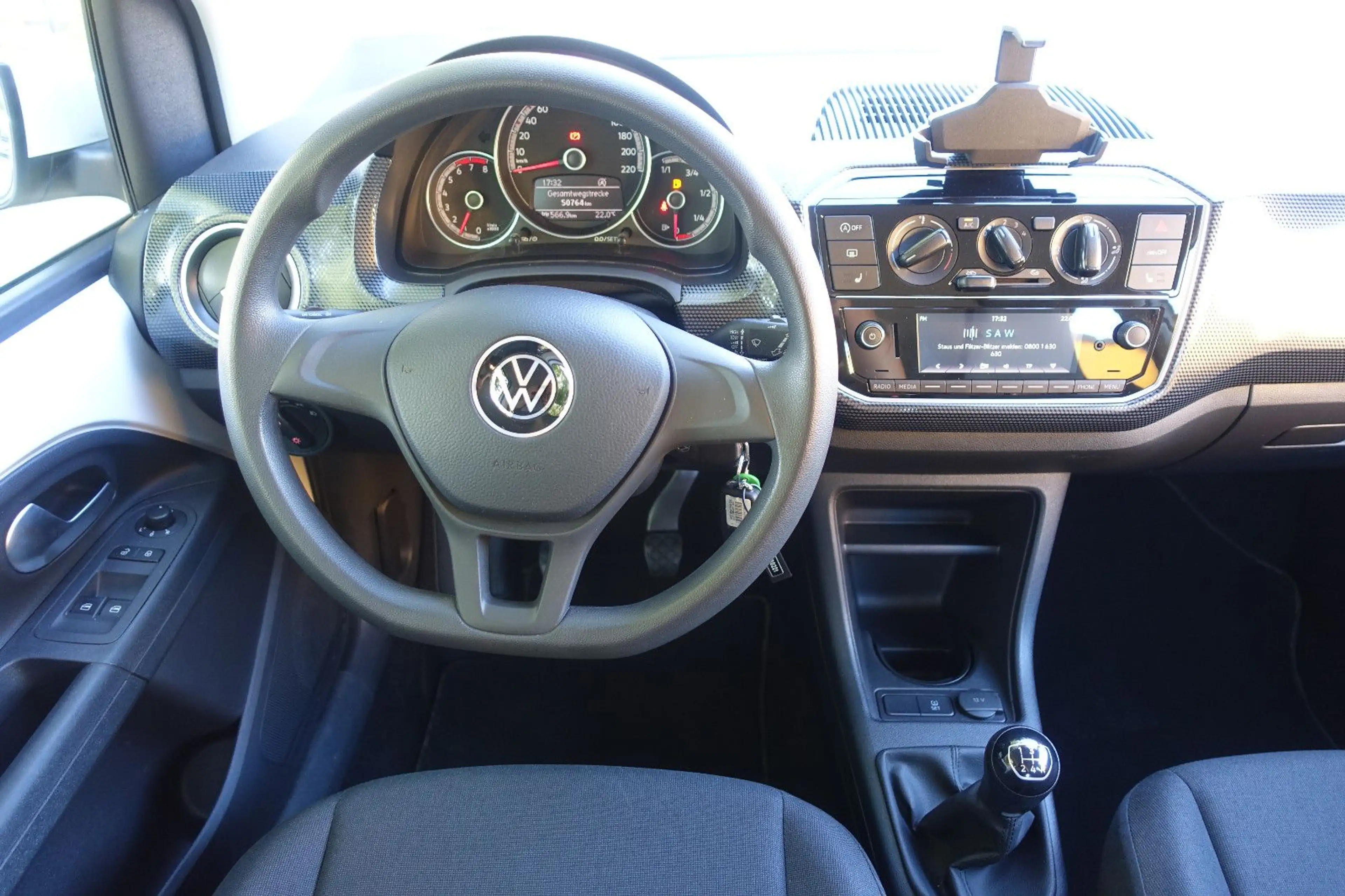 Volkswagen up! *Klima*Brems-Assist*Tempomat*Rückfahrkamera* — photo 14