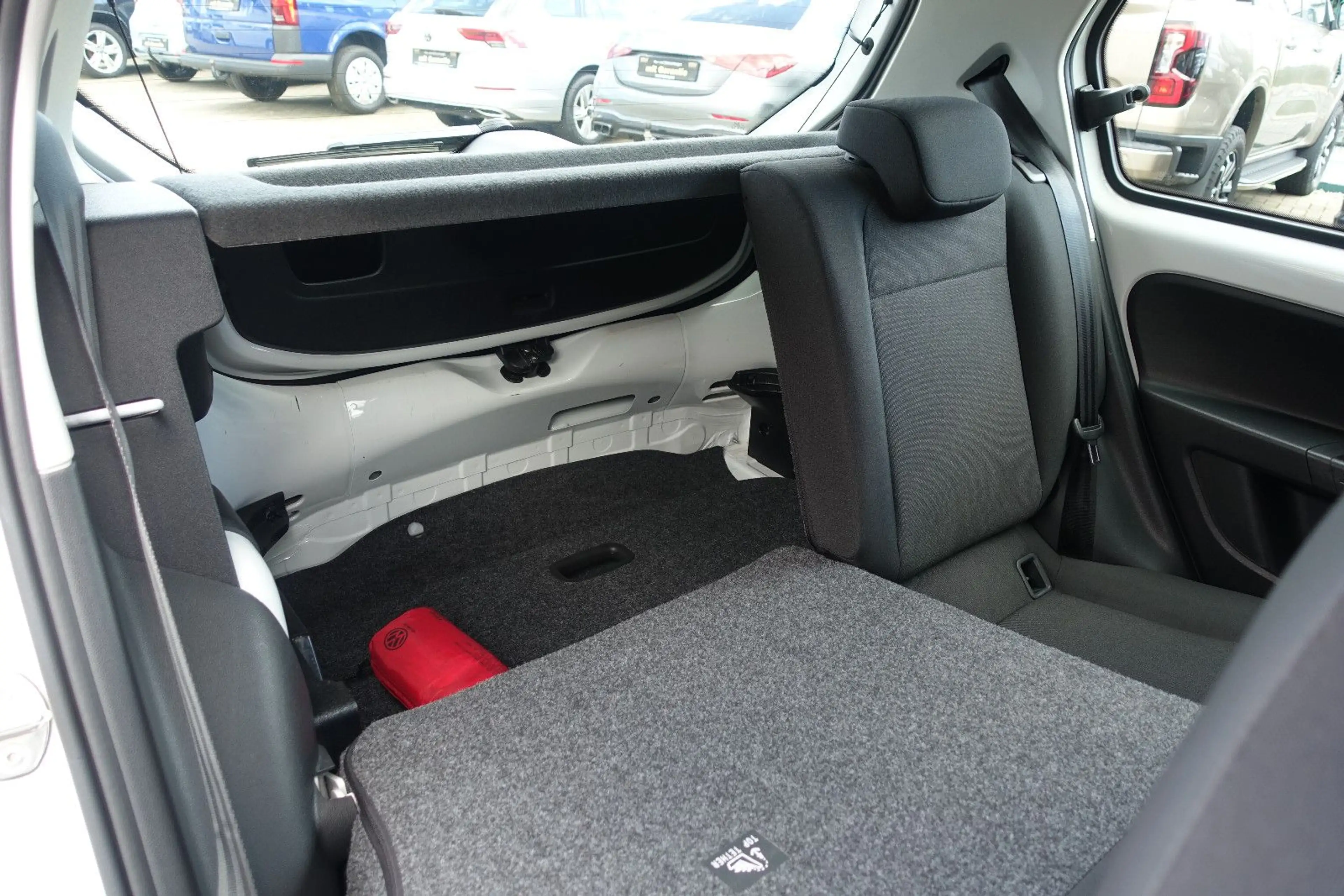Volkswagen up! *Klima*Brems-Assist*Tempomat*Rückfahrkamera* — photo 27