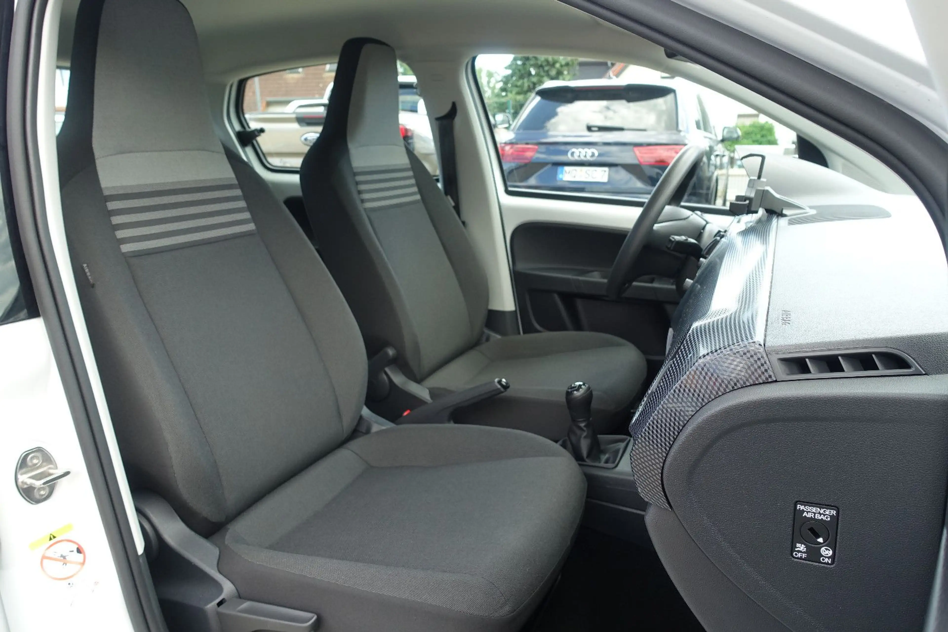 Volkswagen up! *Klima*Brems-Assist*Tempomat*Rückfahrkamera* — photo 21