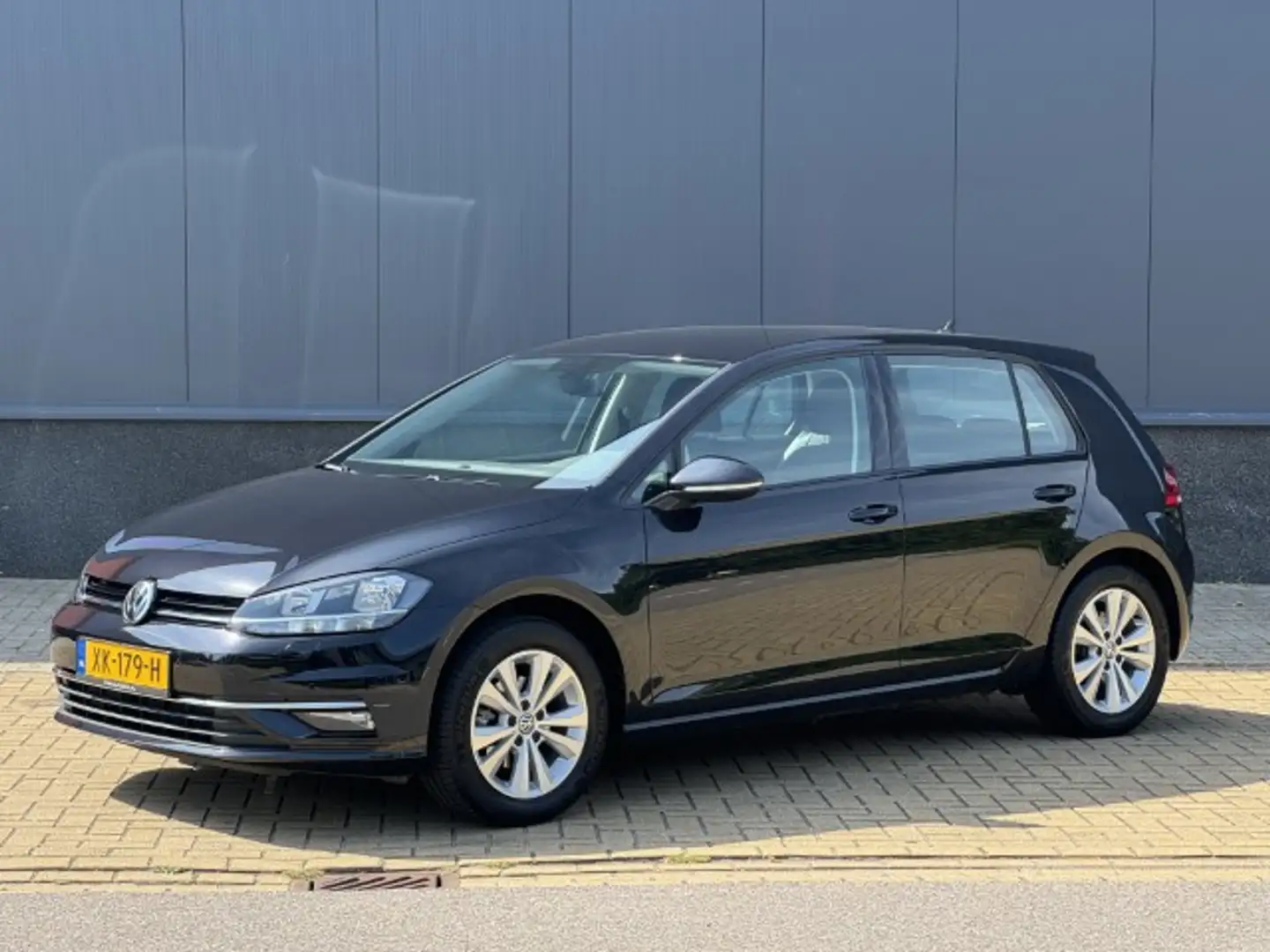 Volkswagen Golf 1.0 TSI Comfortline Navi, Ad Cruise Schwarz - 1