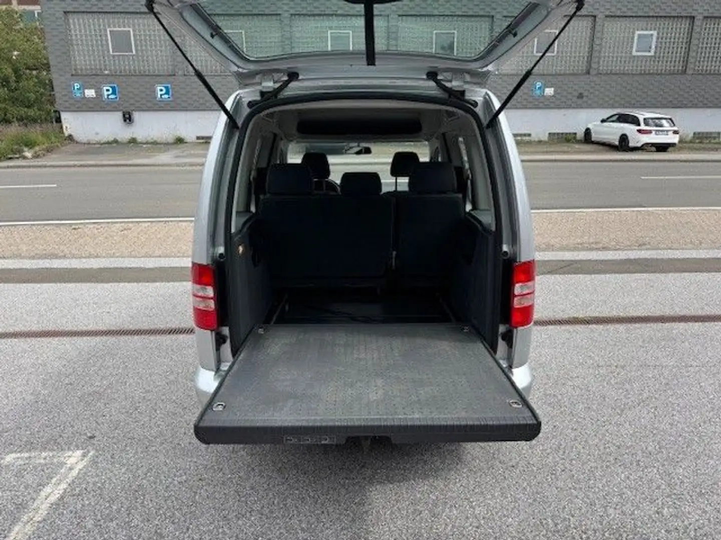 Volkswagen Caddy /Kombi Roncalli Edition Automatik Silber - 2