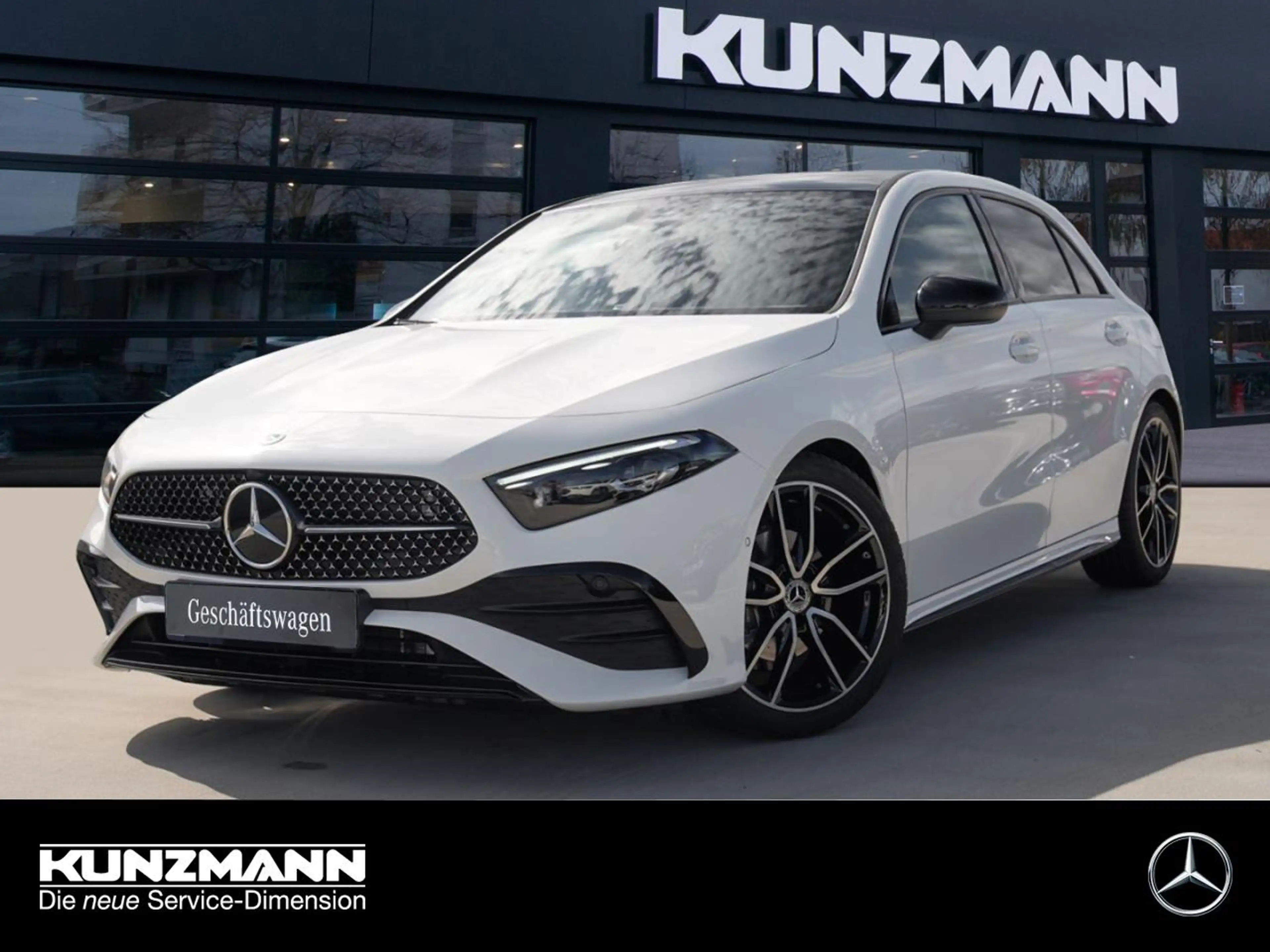 Mercedes-Benz A 200 AMG Night Distronic MBUX-Navi Panorama AHK